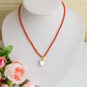 Collana in Corallo Bamboo, Perla Naturale e Libellula