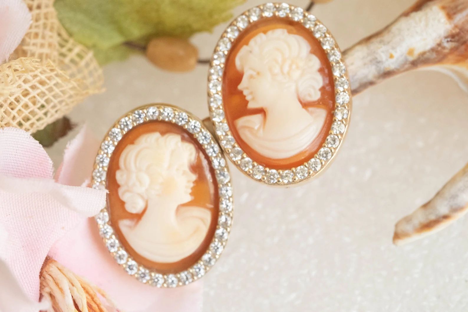 ORECCHINI CAMMEO ZIRCONI LOBO OVALI (5)