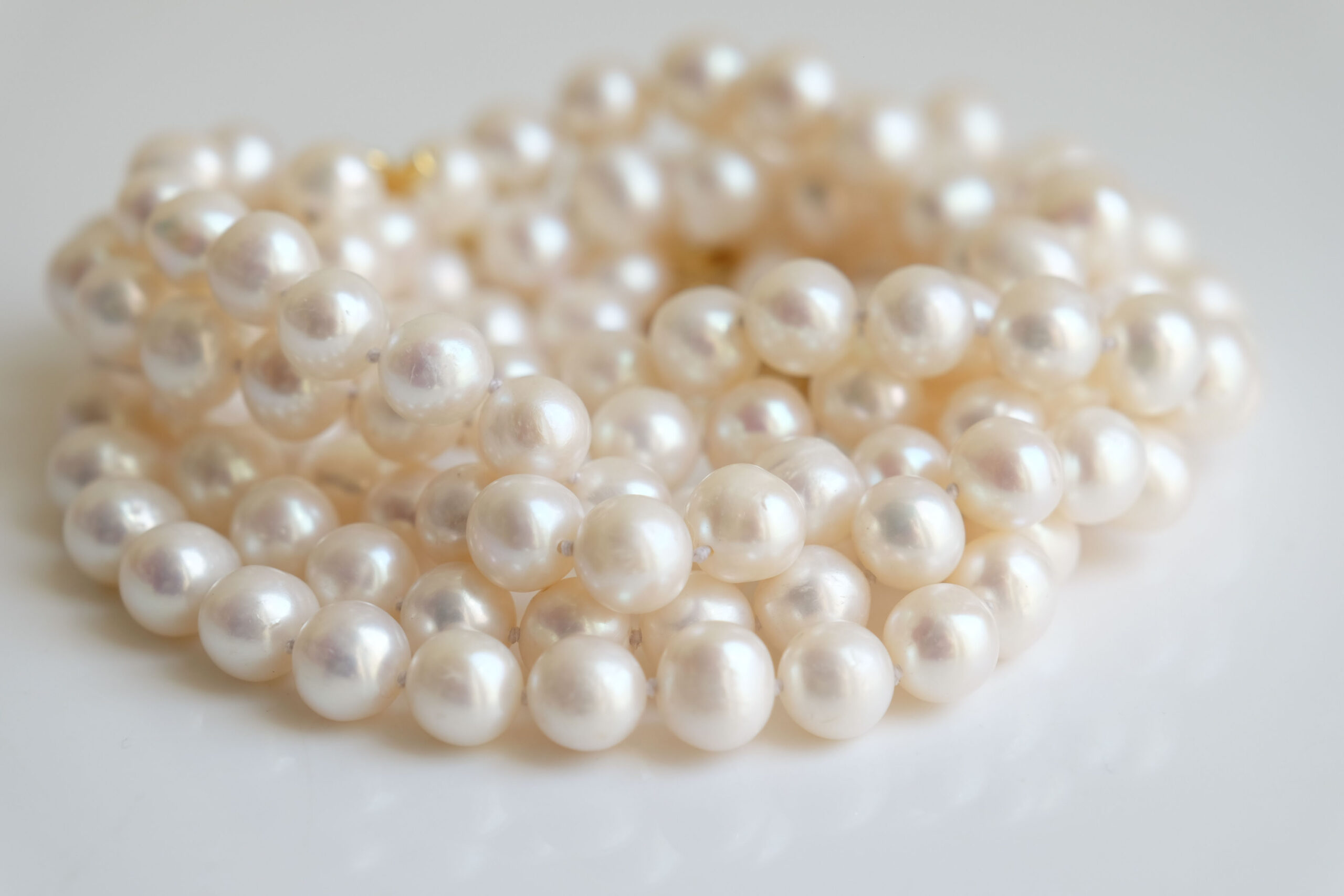 CHOCKER NECKLACE OF NATURAL PEARLS (2)
