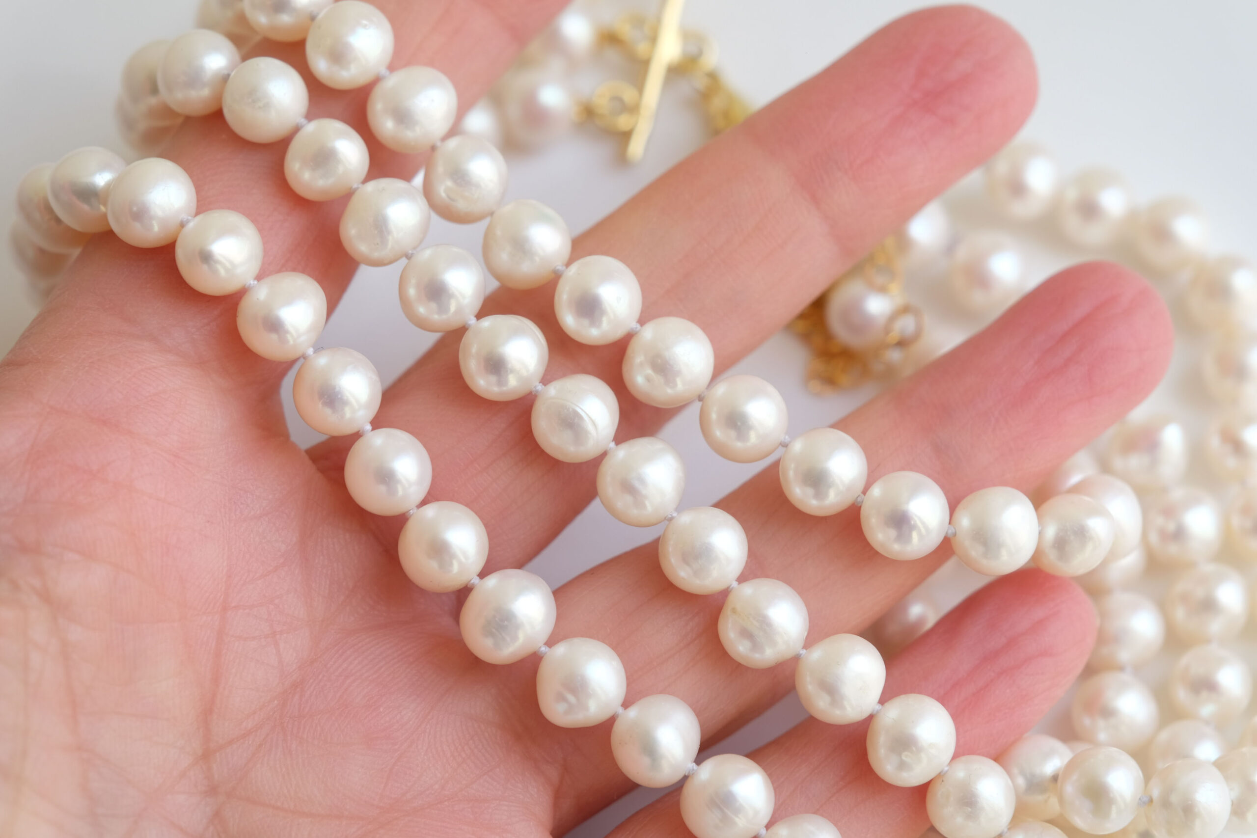 CHOCKER NECKLACE OF NATURAL PEARLS (6)