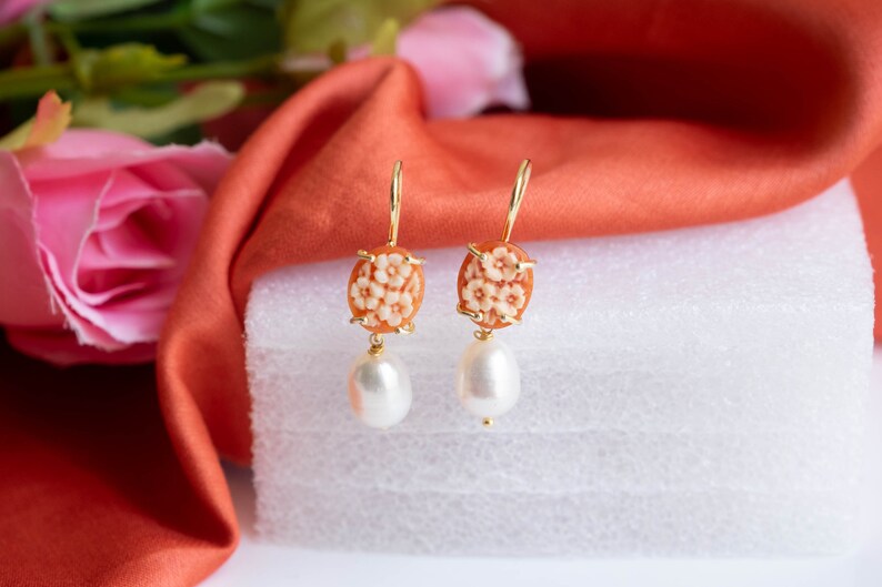 Orecchini Cammeo di Torre del Greco e Perle barocche in Argento oro 3