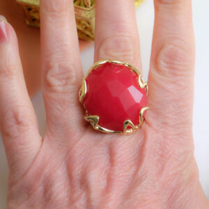 Anello maxi con Giada Rubino Sfaccettata