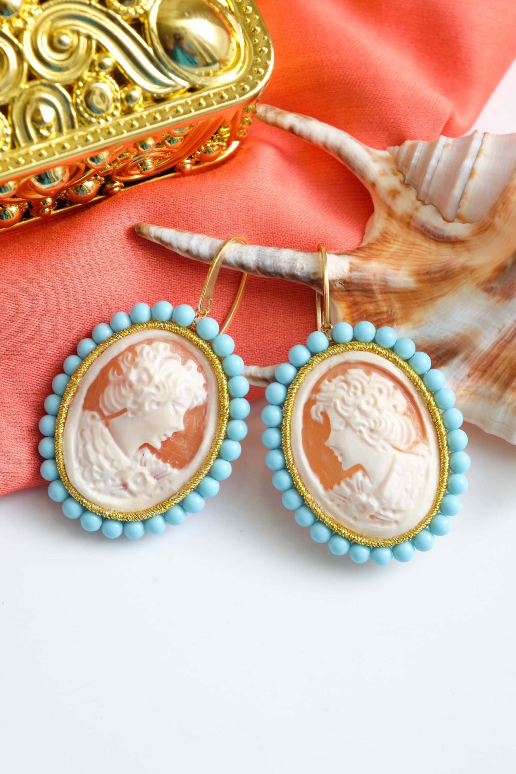 SHORT TORRE DEL GRECO CAMEO AND TURQUOISE PASTE EARRINGS (3)