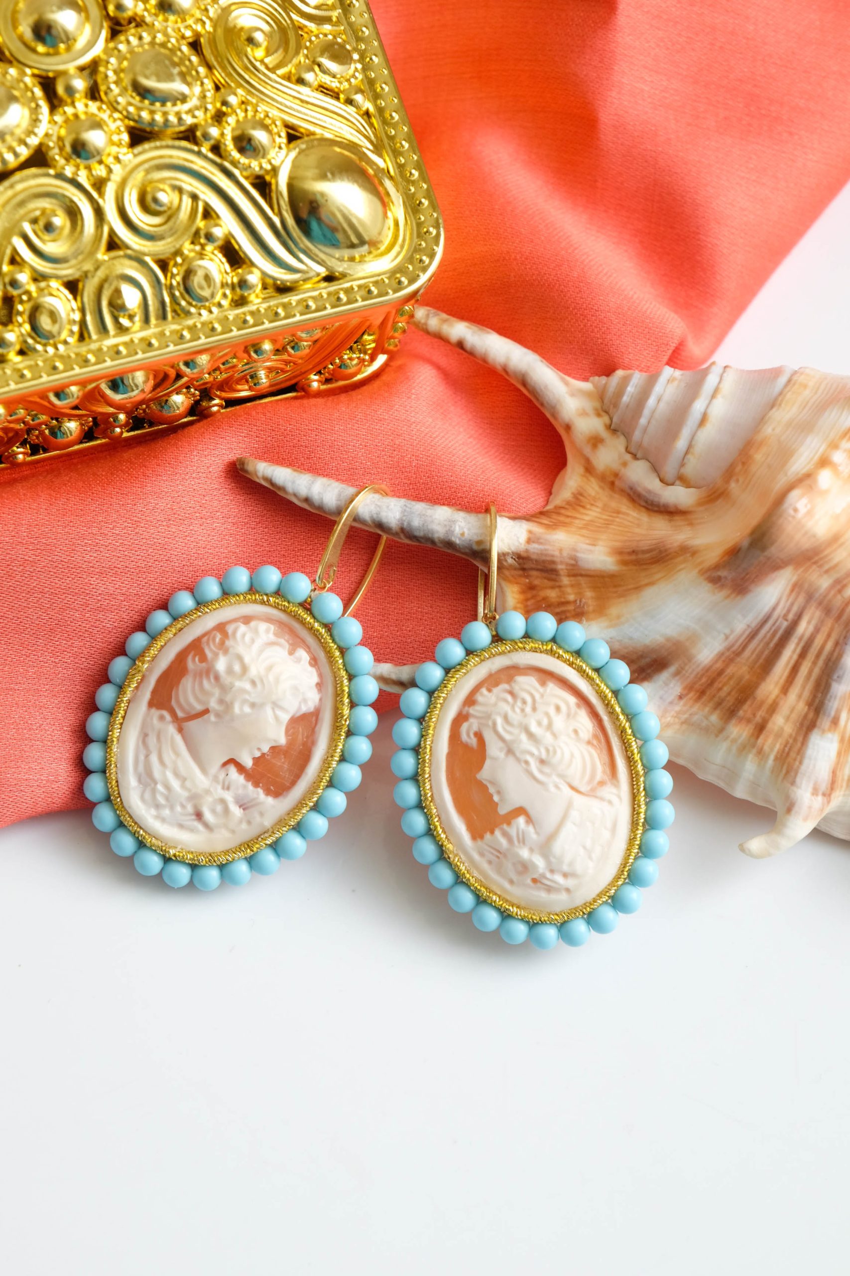SHORT TORRE DEL GRECO CAMEO AND TURQUOISE PASTE EARRINGS (4)