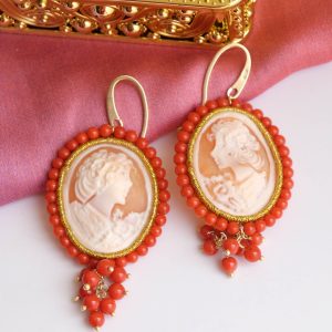 Orecchini Cammeo di Torre del Greco e corallo bamboo