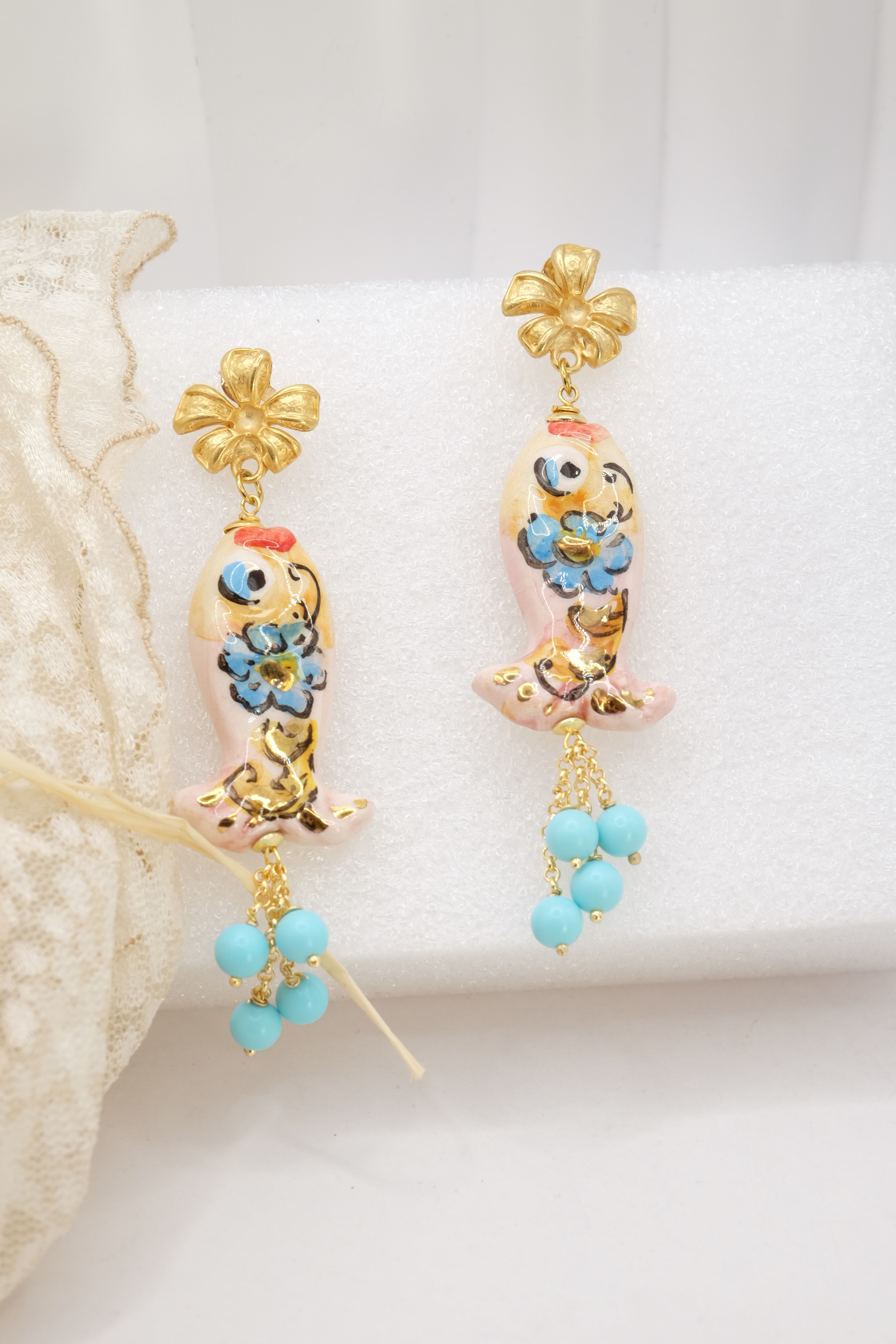 ORECCHINI ARTIGIANALI PESCI PASTA DI TURCHESE CERAMICA DI CALTAGIRONE (1)