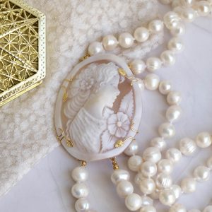 Collana perle 2 fili cammeo conchiglia sardonica di Torre del Greco