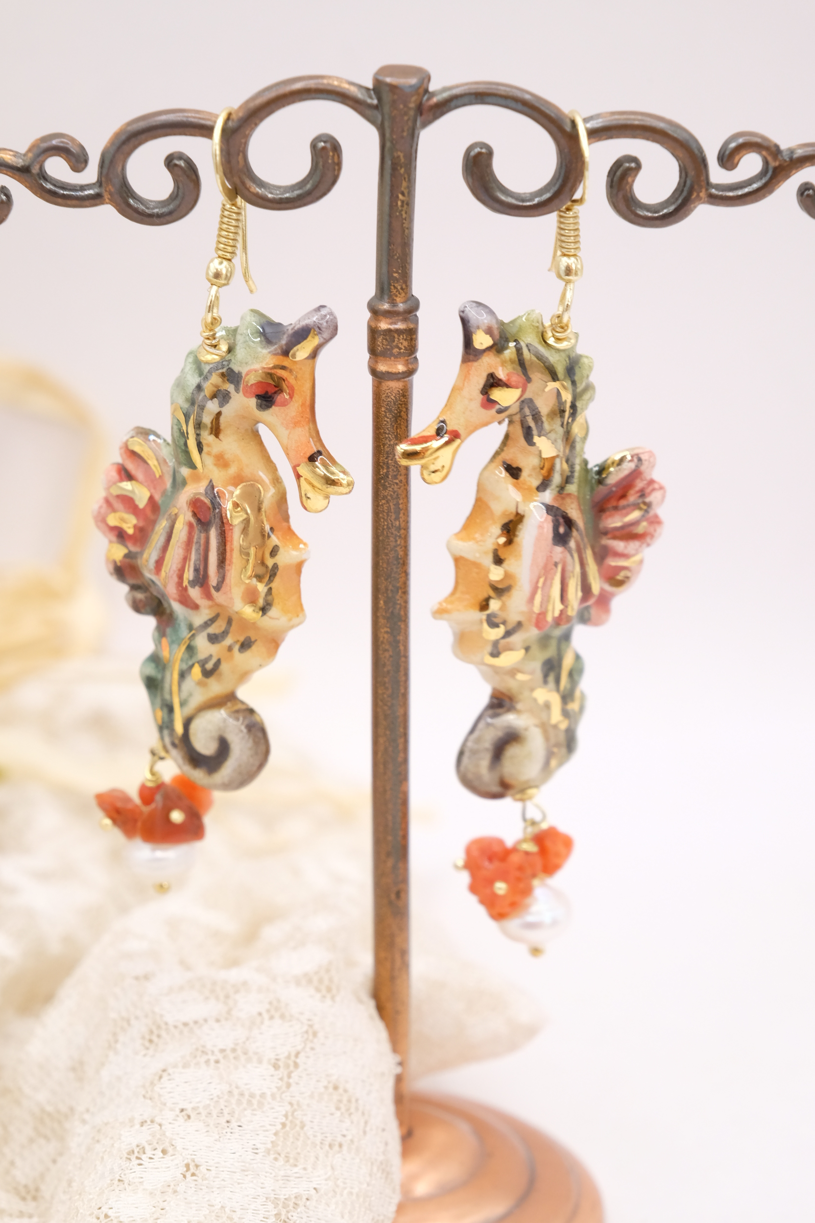 ORECCHINI CAVALLUCCIO CAVALLUCCI MARINO CORALLO PERLA ARTIGIANALI SICILIANI (2)