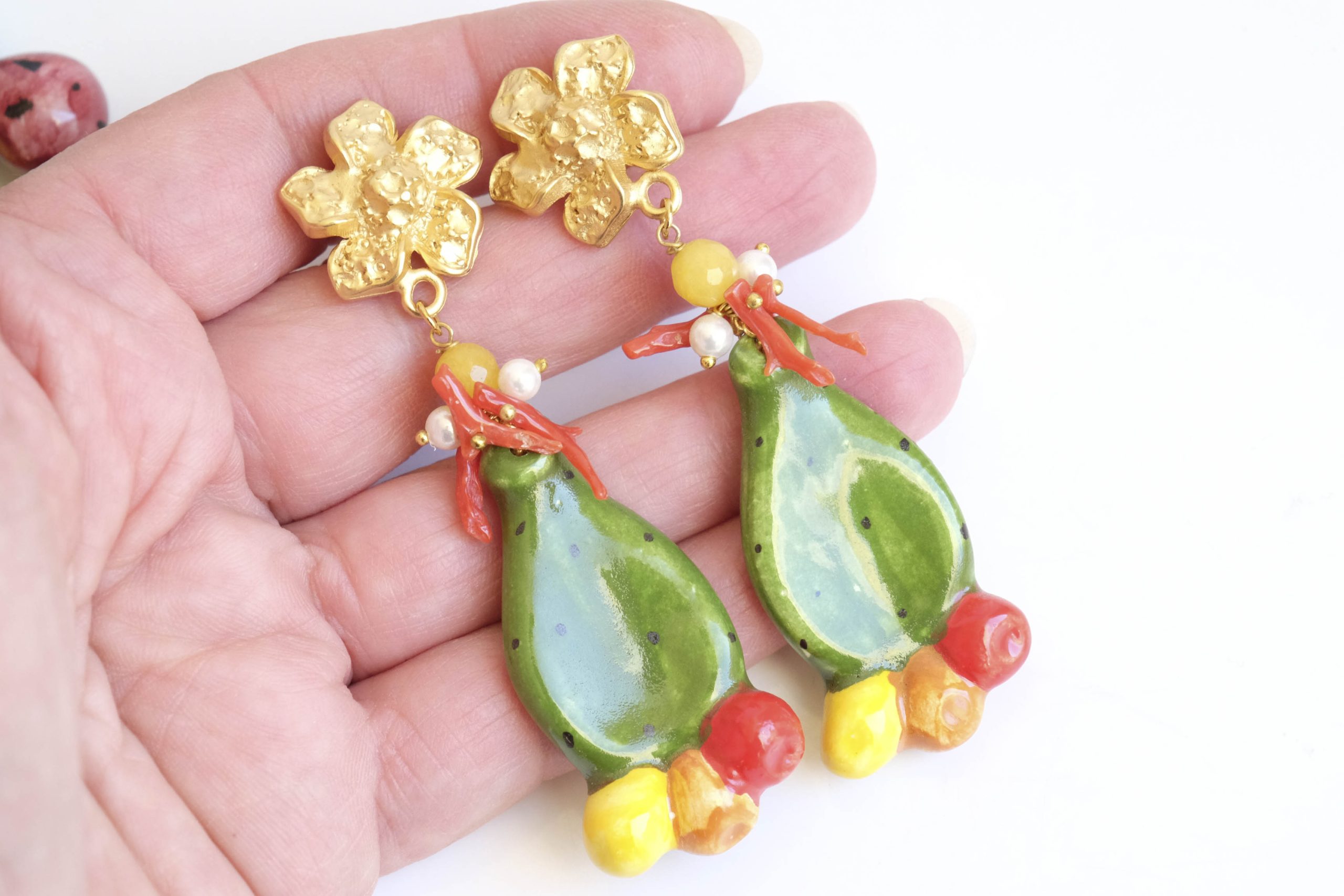 ORECCHINI FICO D'INDIA CERAMICA PERLE CORALLO GIADA GIALLA (1)