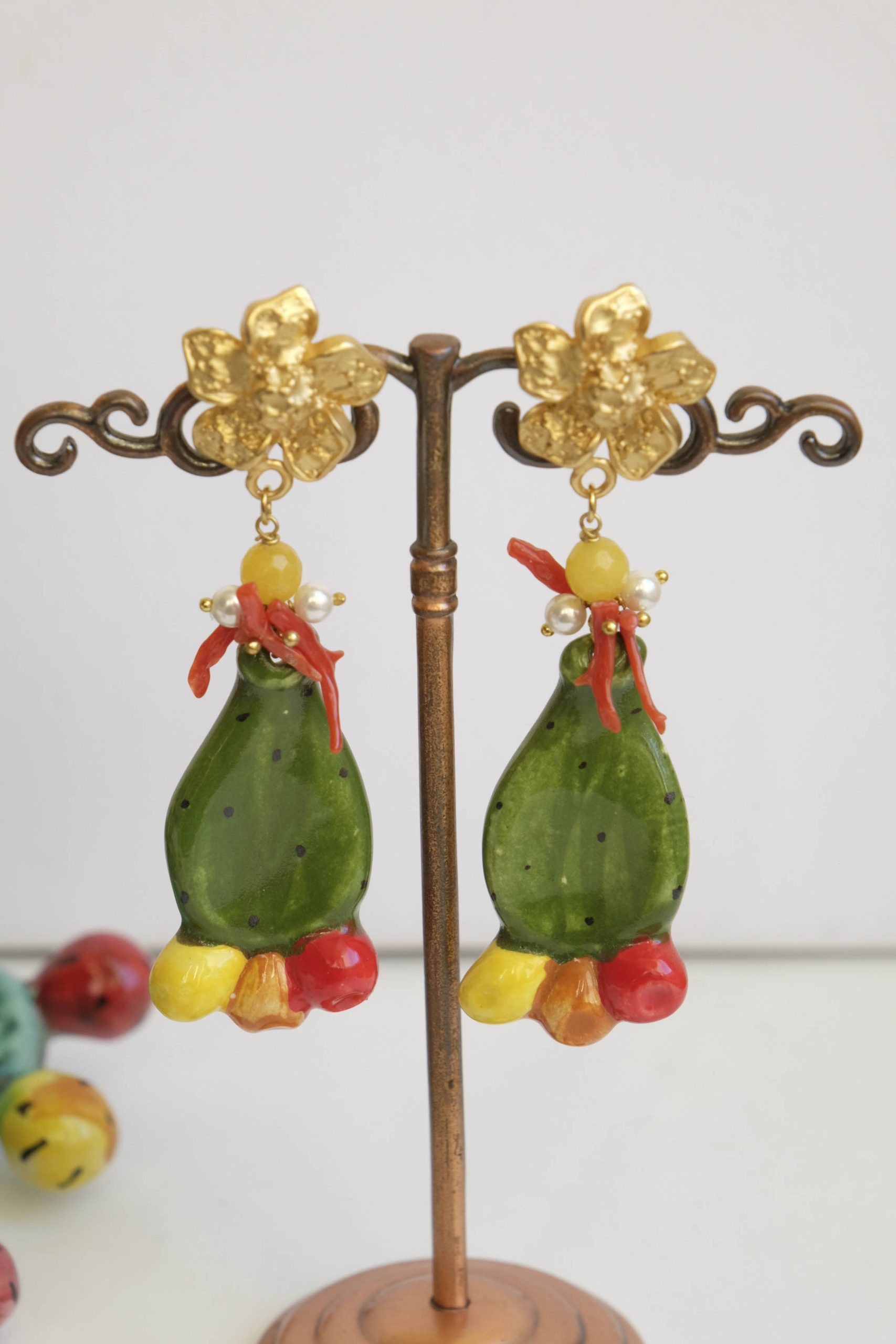 ORECCHINI FICO D'INDIA CERAMICA PERLE CORALLO GIADA GIALLA (6)