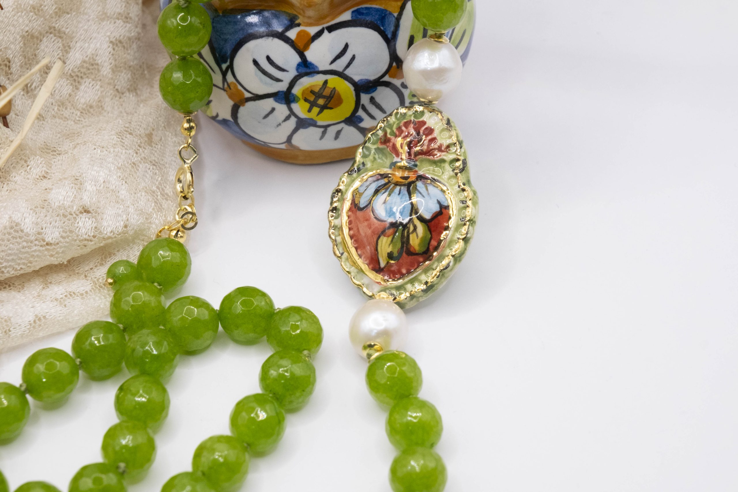 Collana Girocollo Sacro Cuore in Ceramica e Olivina Naturale (2)
