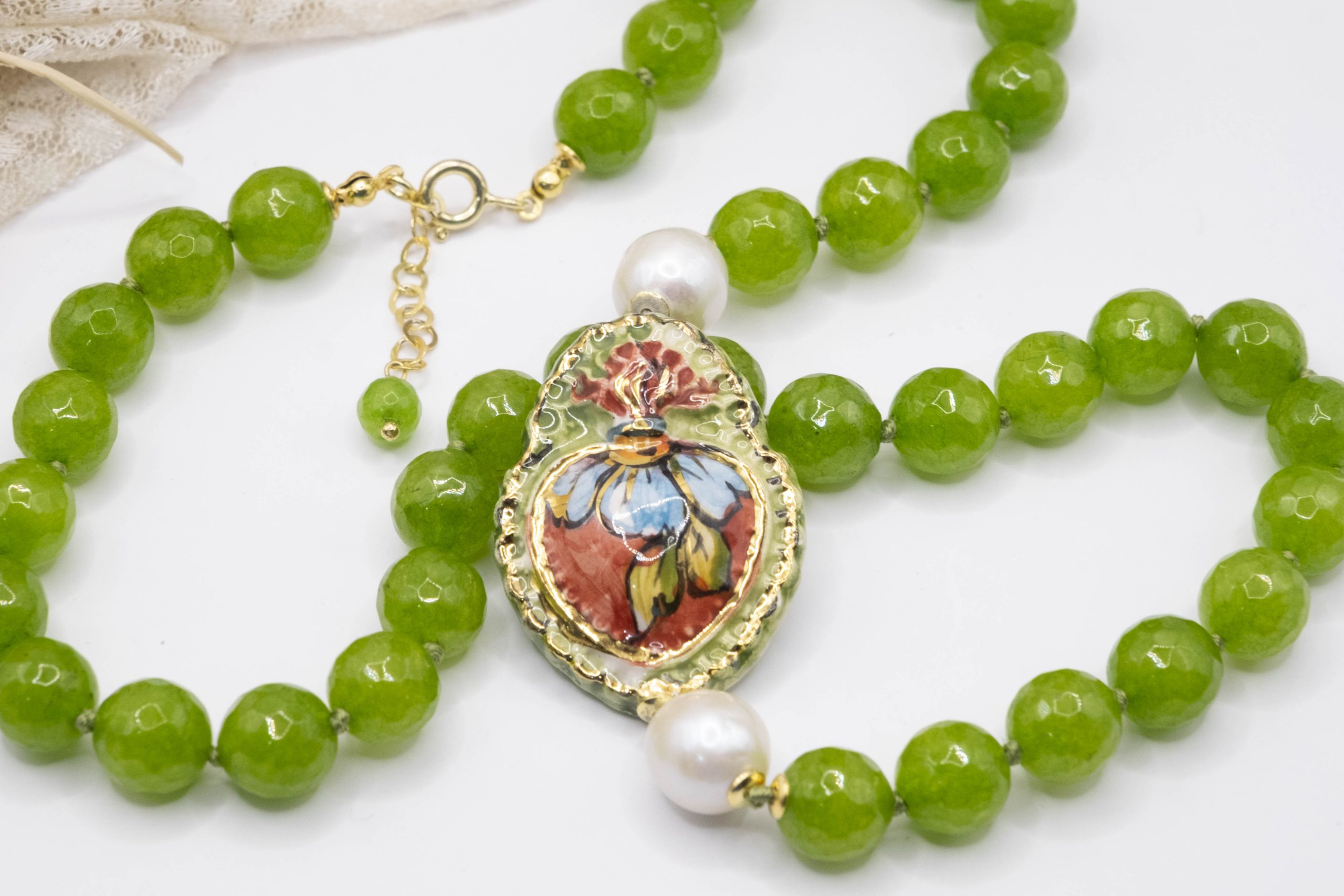 Collana Girocollo Sacro Cuore in Ceramica e Olivina Naturale (4)
