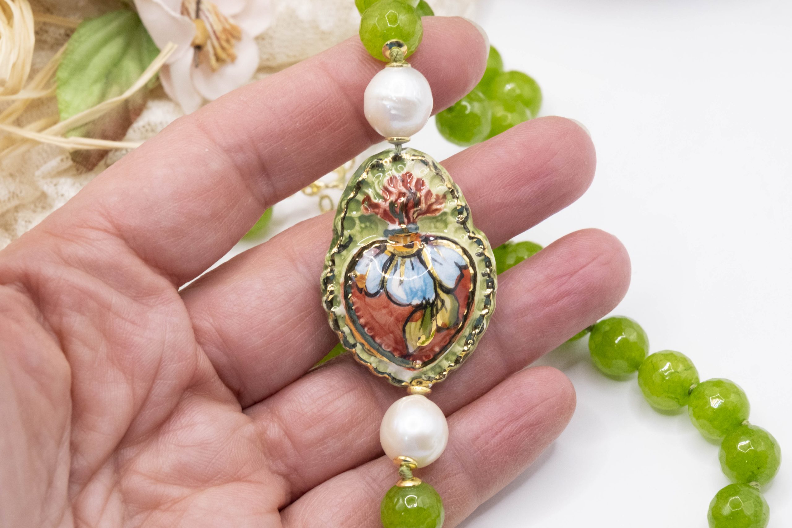 Collana Girocollo Sacro Cuore in Ceramica e Olivina Naturale (5)