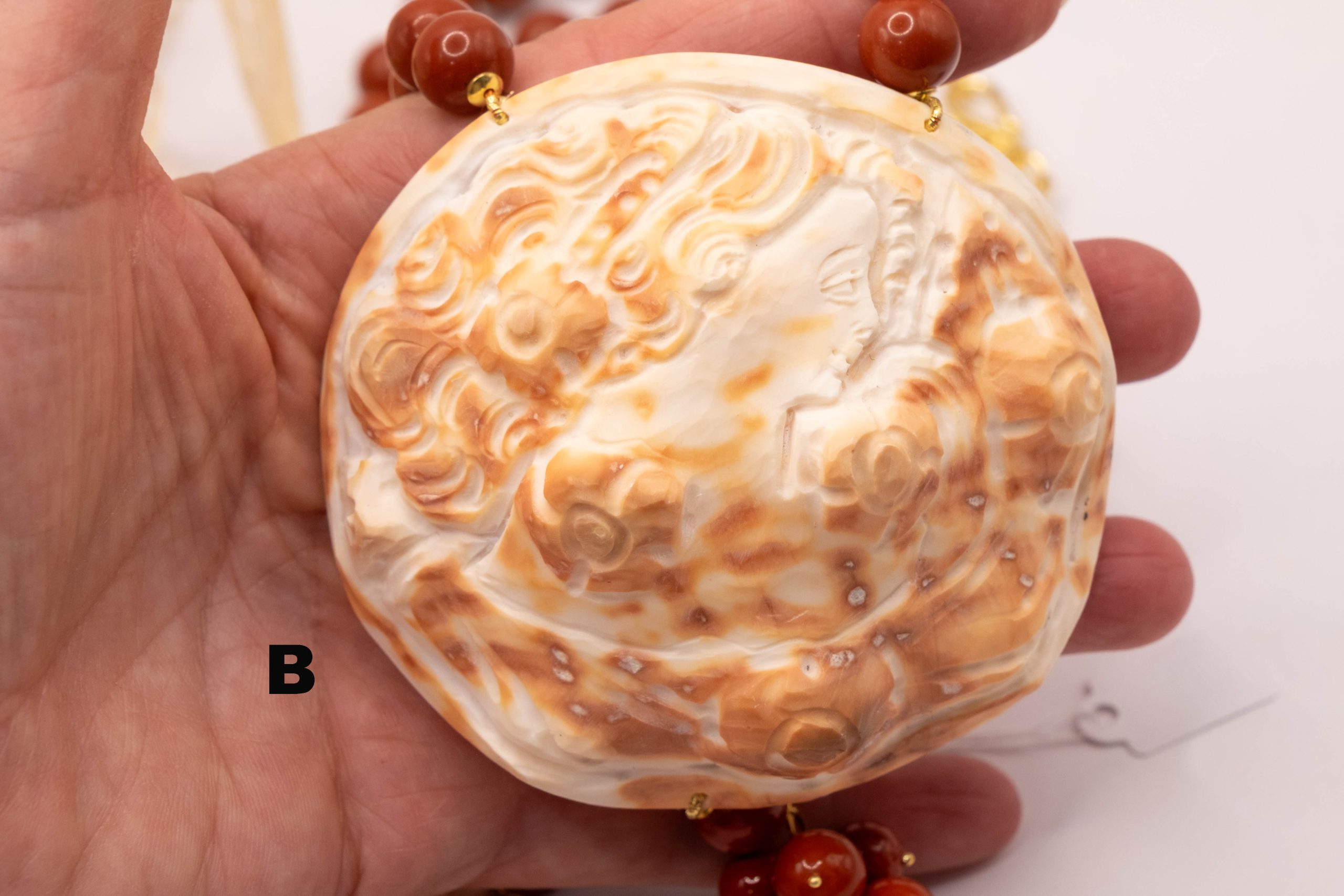 COLLANA CAMMEO DI TORRE DEL GRECO GREZZO E PERLE ROSSE (3)