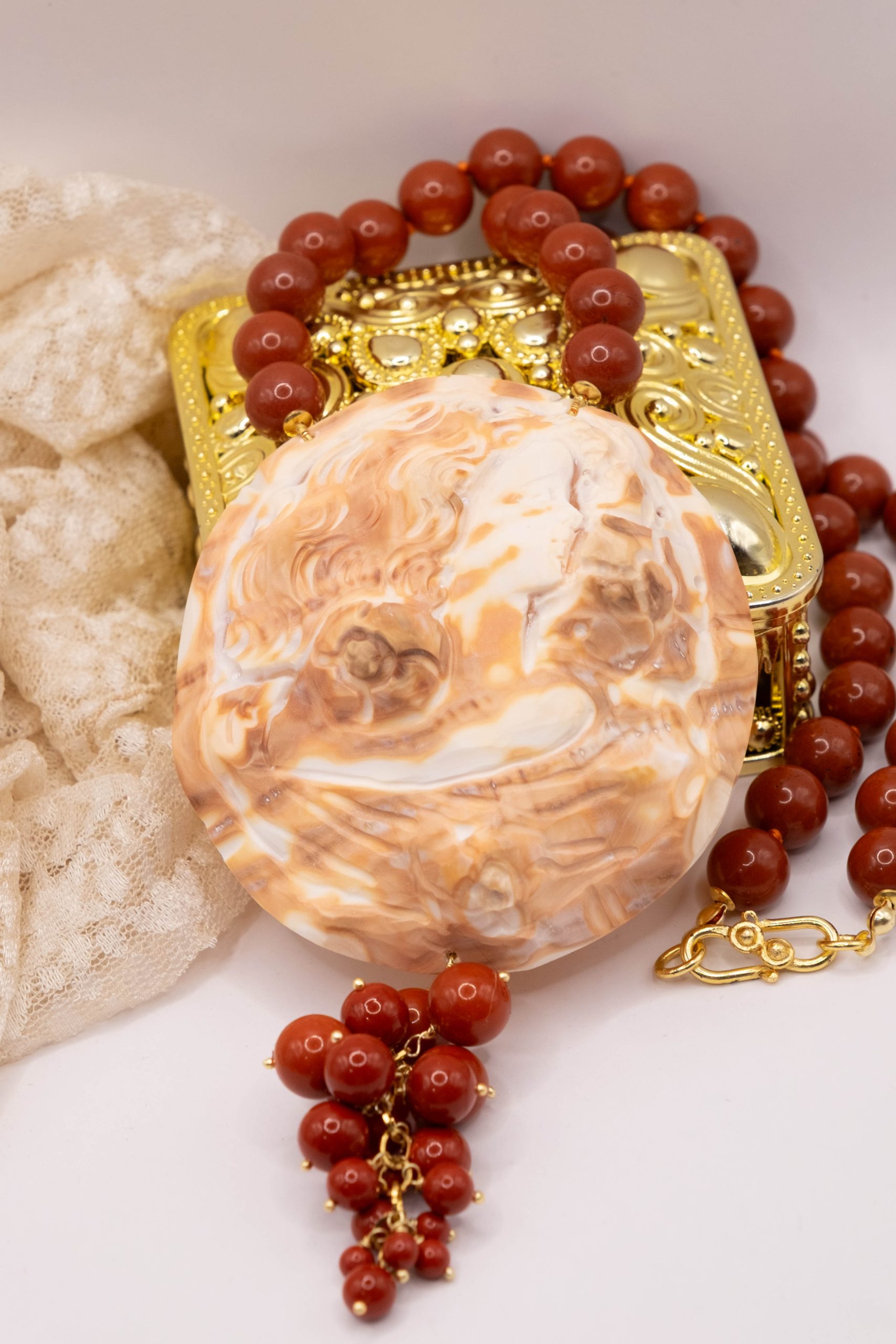 COLLANA CAMMEO DI TORRE DEL GRECO GREZZO E PERLE ROSSE (8)