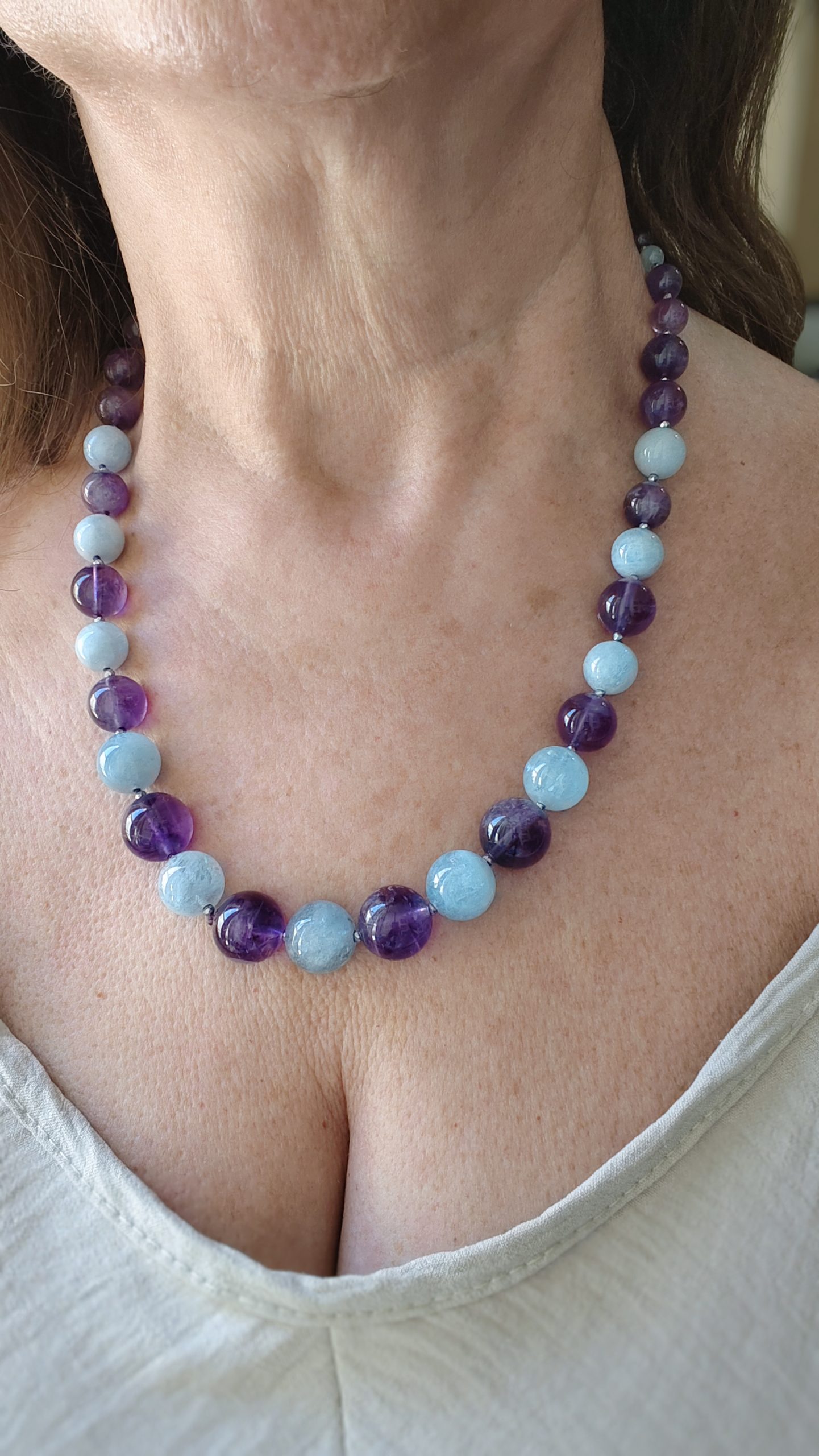 TOP QUALITY HANDMADE AQUAMARINE AND AMETHYST NECKLACE (1)