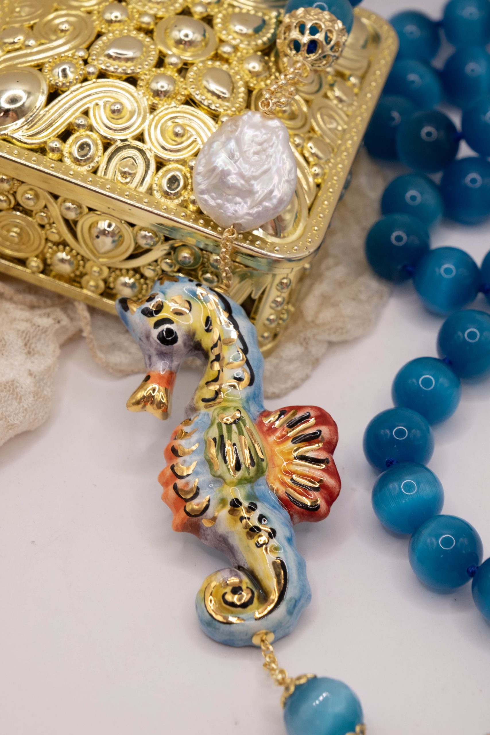 HANDMADE SEAHORSE NECKLACE SICILIAN CERAMIC FROM CALTAGIRONE BLUE CAT'S EYE (3)