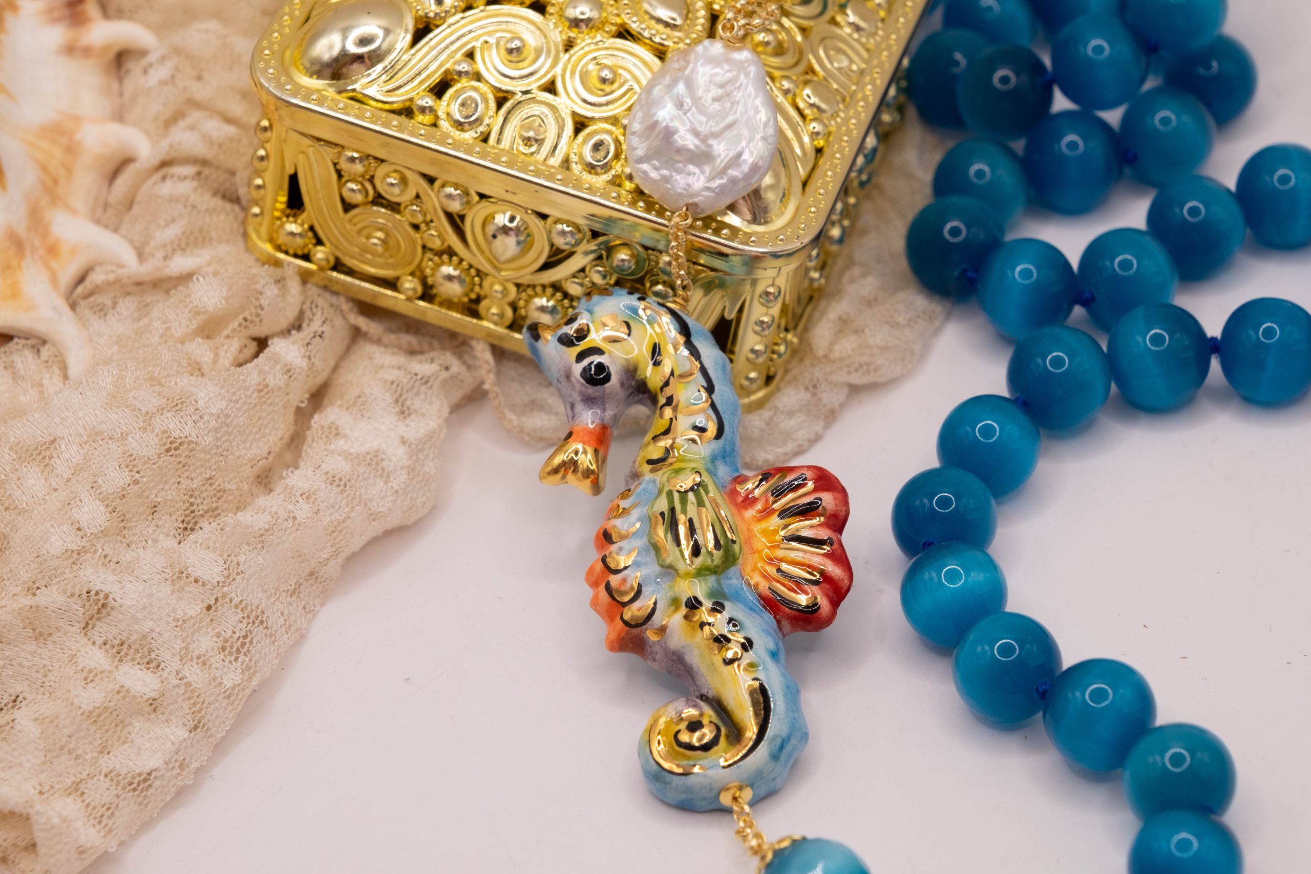 HANDMADE SEAHORSE NECKLACE SICILIAN CERAMIC FROM CALTAGIRONE BLUE CAT'S EYE (4)