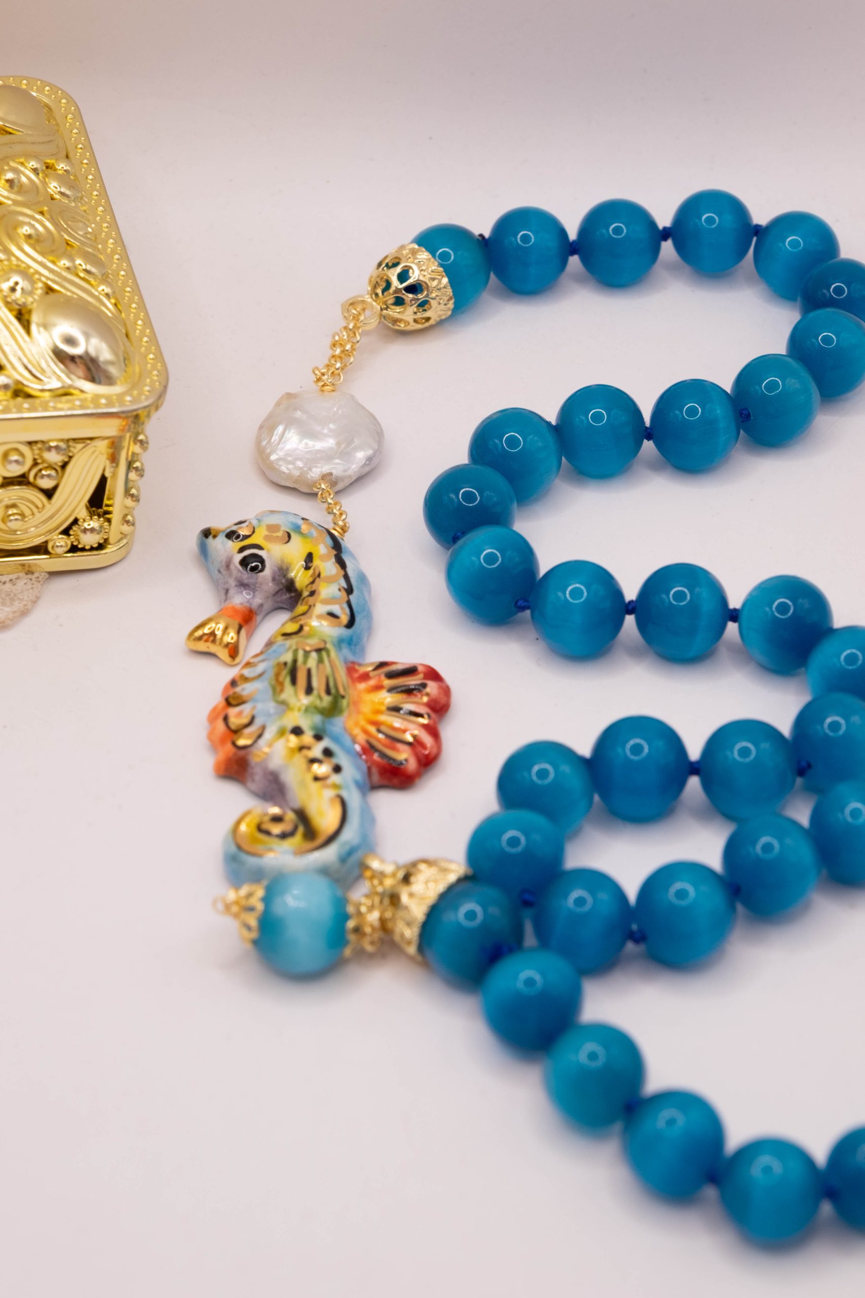 HANDMADE SEAHORSE NECKLACE SICILIAN CERAMIC FROM CALTAGIRONE BLUE CAT'S EYE (7)
