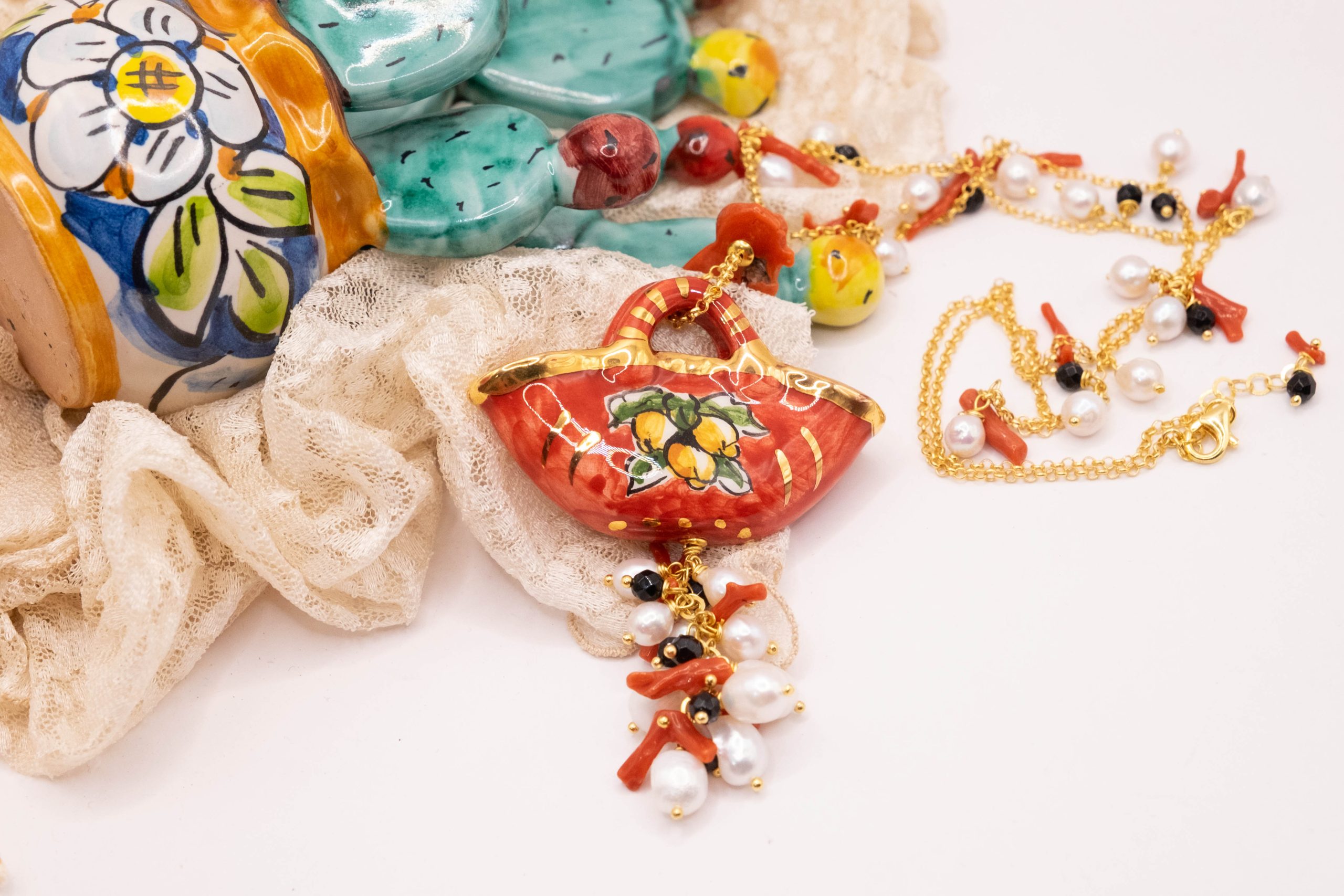 COLLANA SICILIANA COFFA PERLE CORALLO ONICE ARGENTO (5)