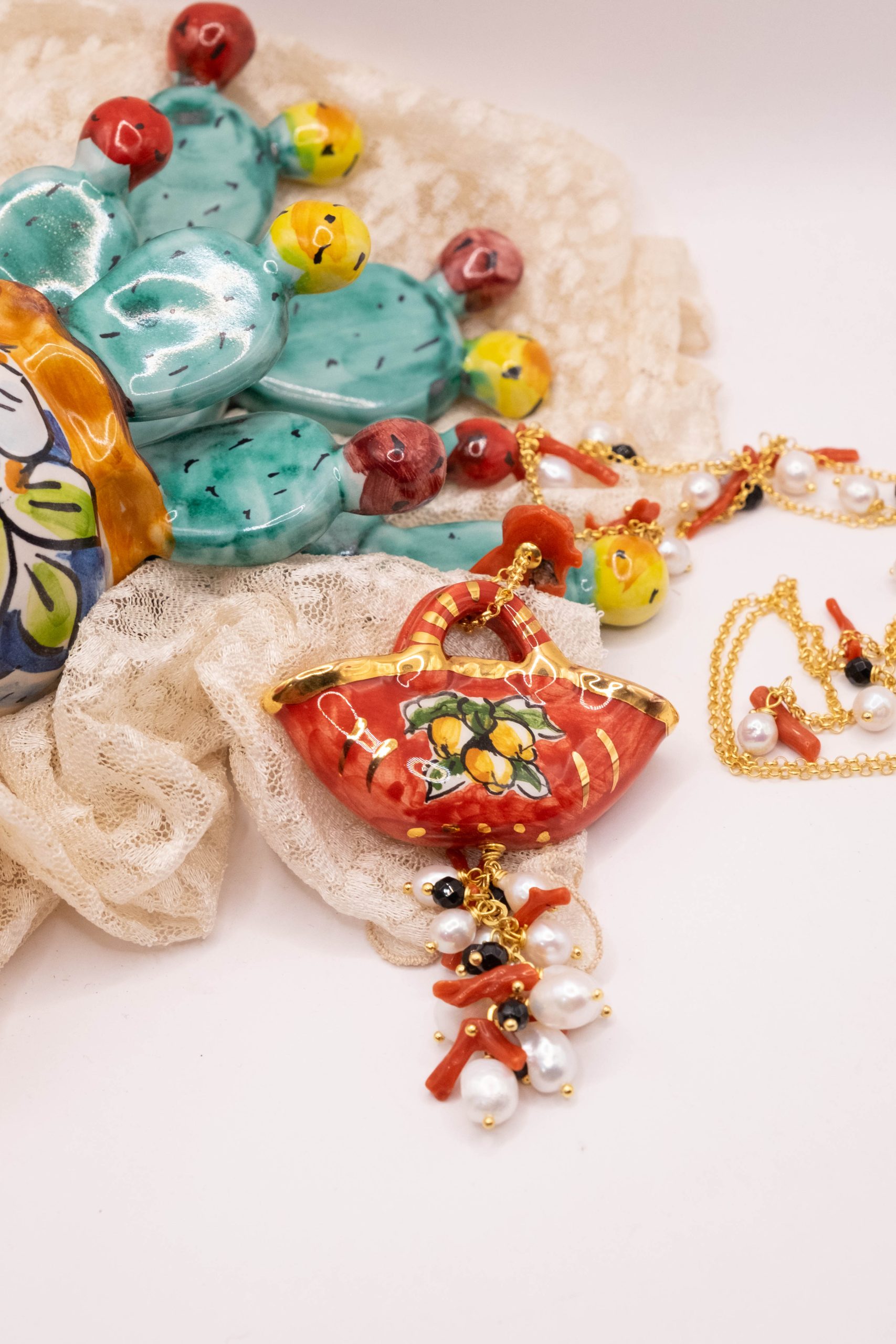 COLLANA SICILIANA COFFA PERLE CORALLO ONICE ARGENTO (6)