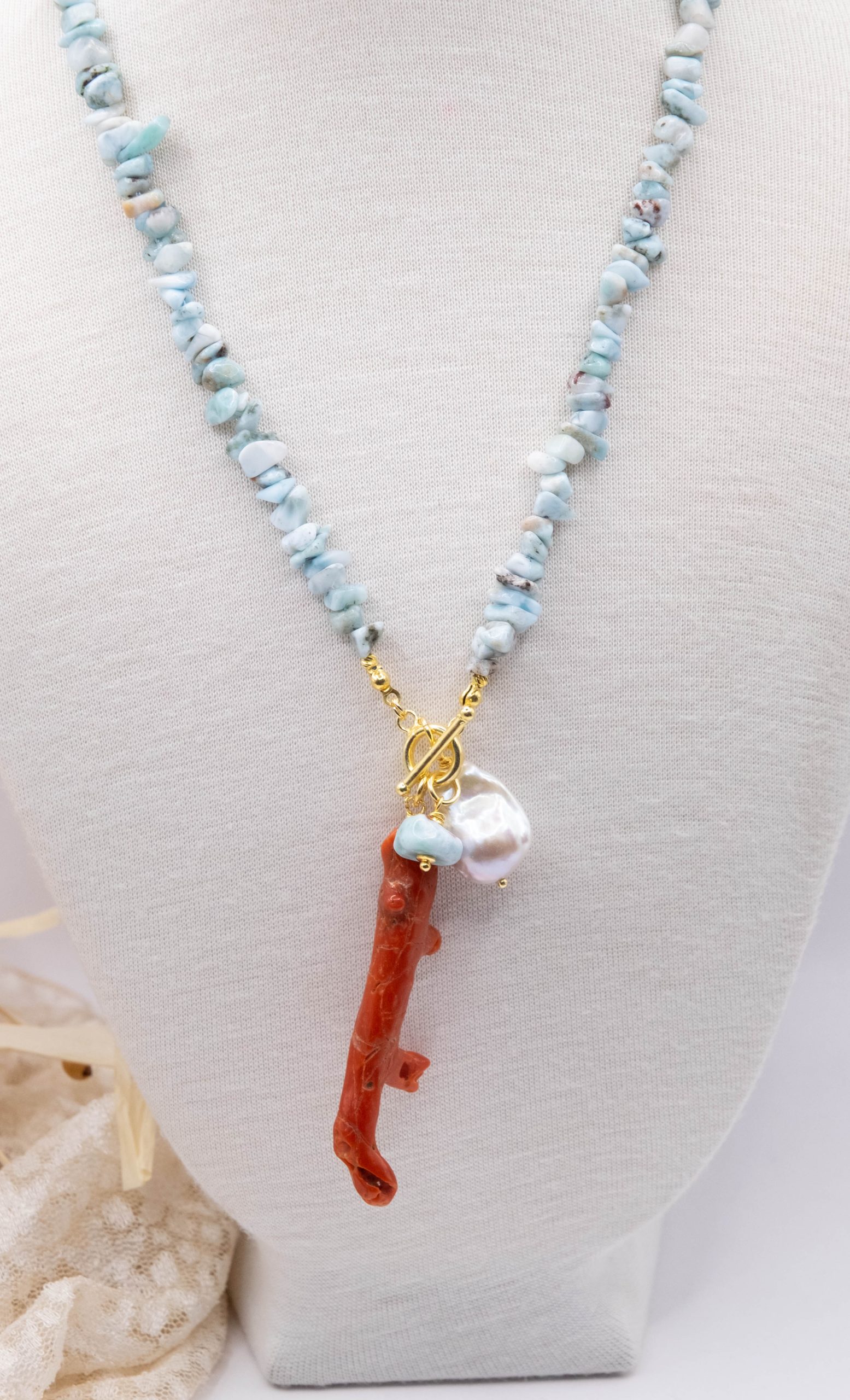COLLANA ARTIGIANALE LARIMAR PERLE CORALLO BAMBOO PESCE (8)