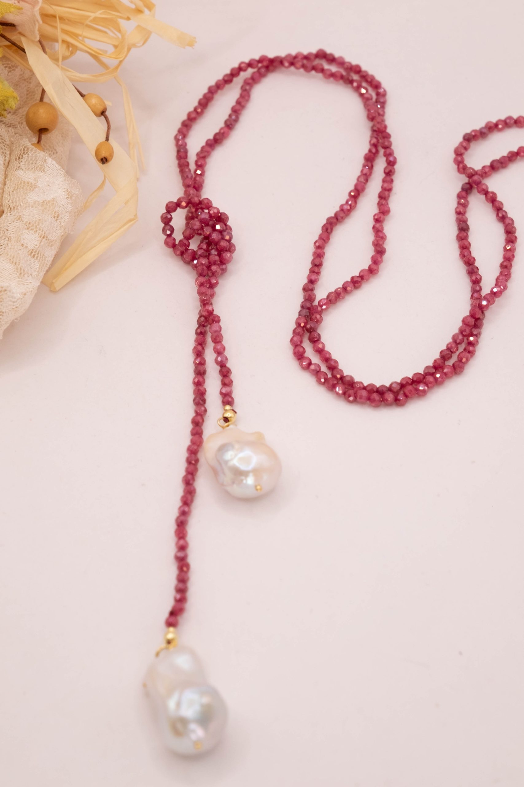 COLLANA ZIRCONI ROSSO FRAGOLA PERLE NATURALI TOP QUALITY ARTIGIANALE A SCIARPA (3)