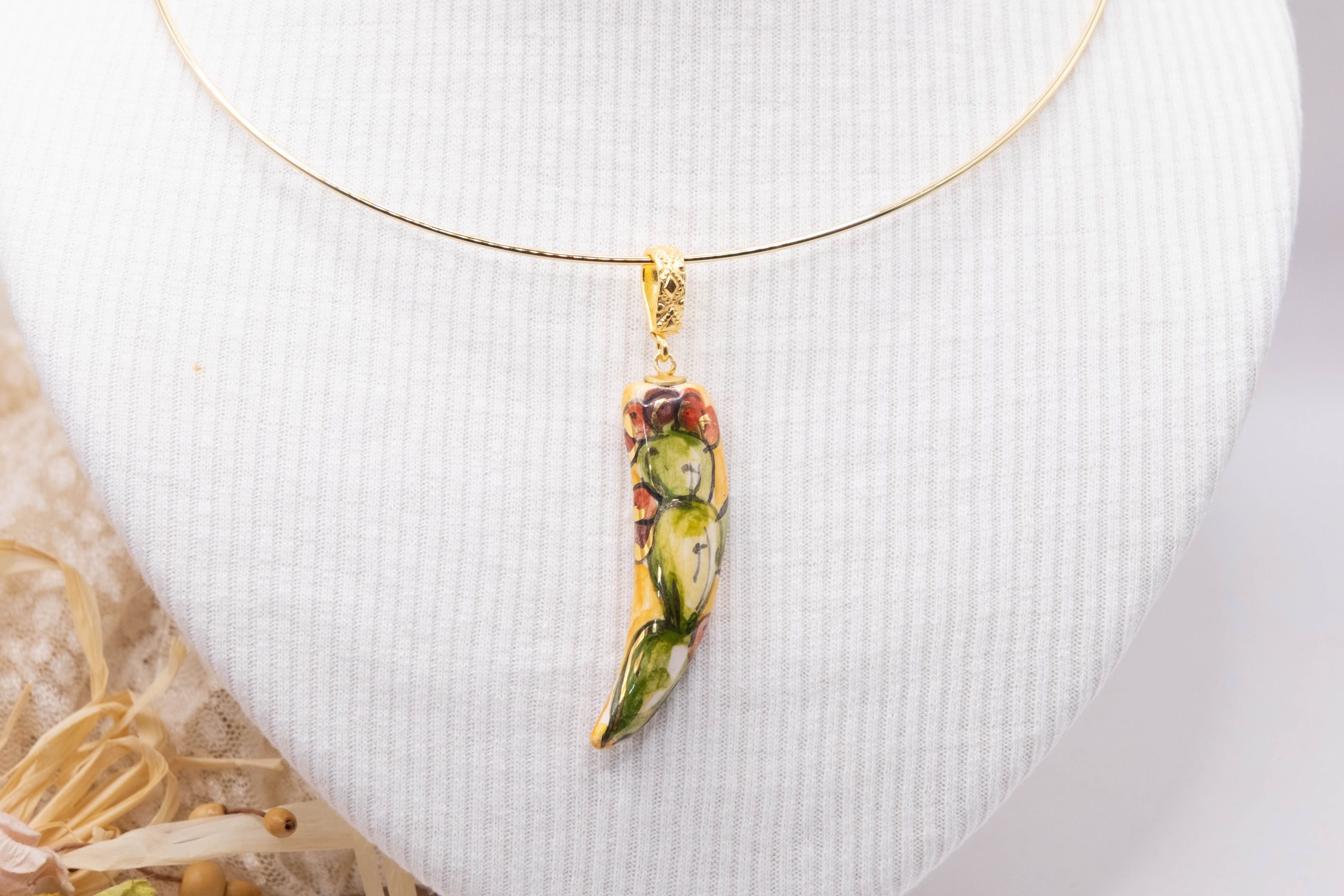 COLLANA CIONDOLO CERAMICA DI CALTAGIRONE SICILIANO PORTAFORTUNA (3)