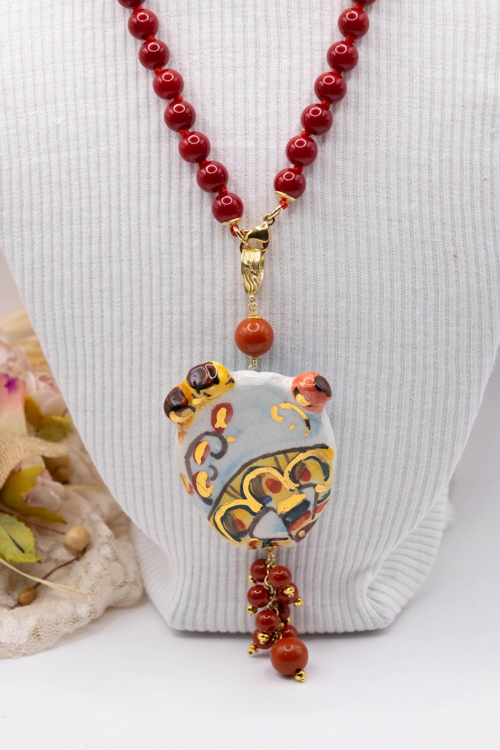PRICKLY PEAR NECKLACE IN SICILIAN CERAMIC FROM CALTAGIRONE WITH MAJORCA PEARLS