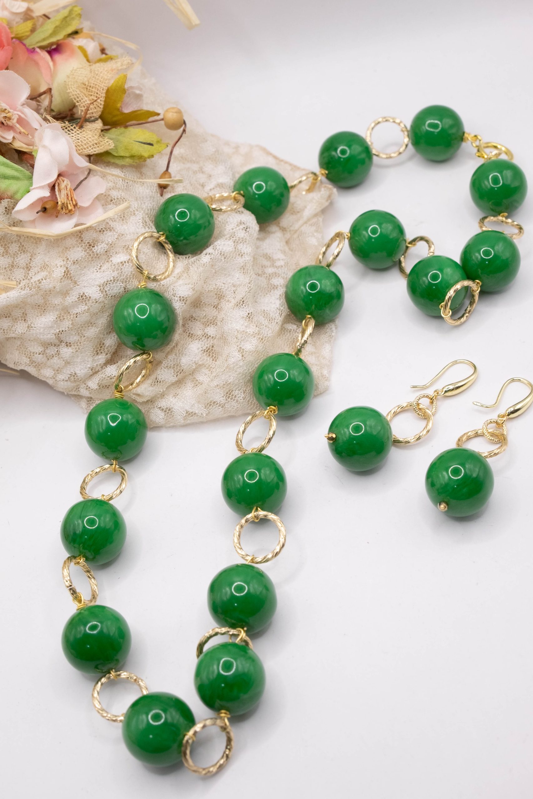 SET NECKLACE EARRINGS RESIN EMERALD GREEN BRASS ALUMINUM (5)