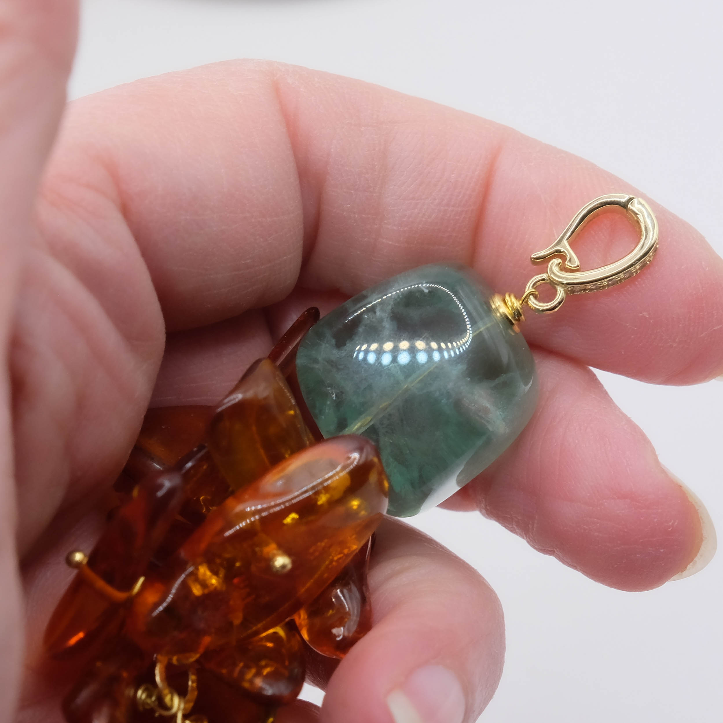 CIONDOLO FLUORITE VERDE AMBRA PERLA ARGENTO ARTIGIANALE (5)