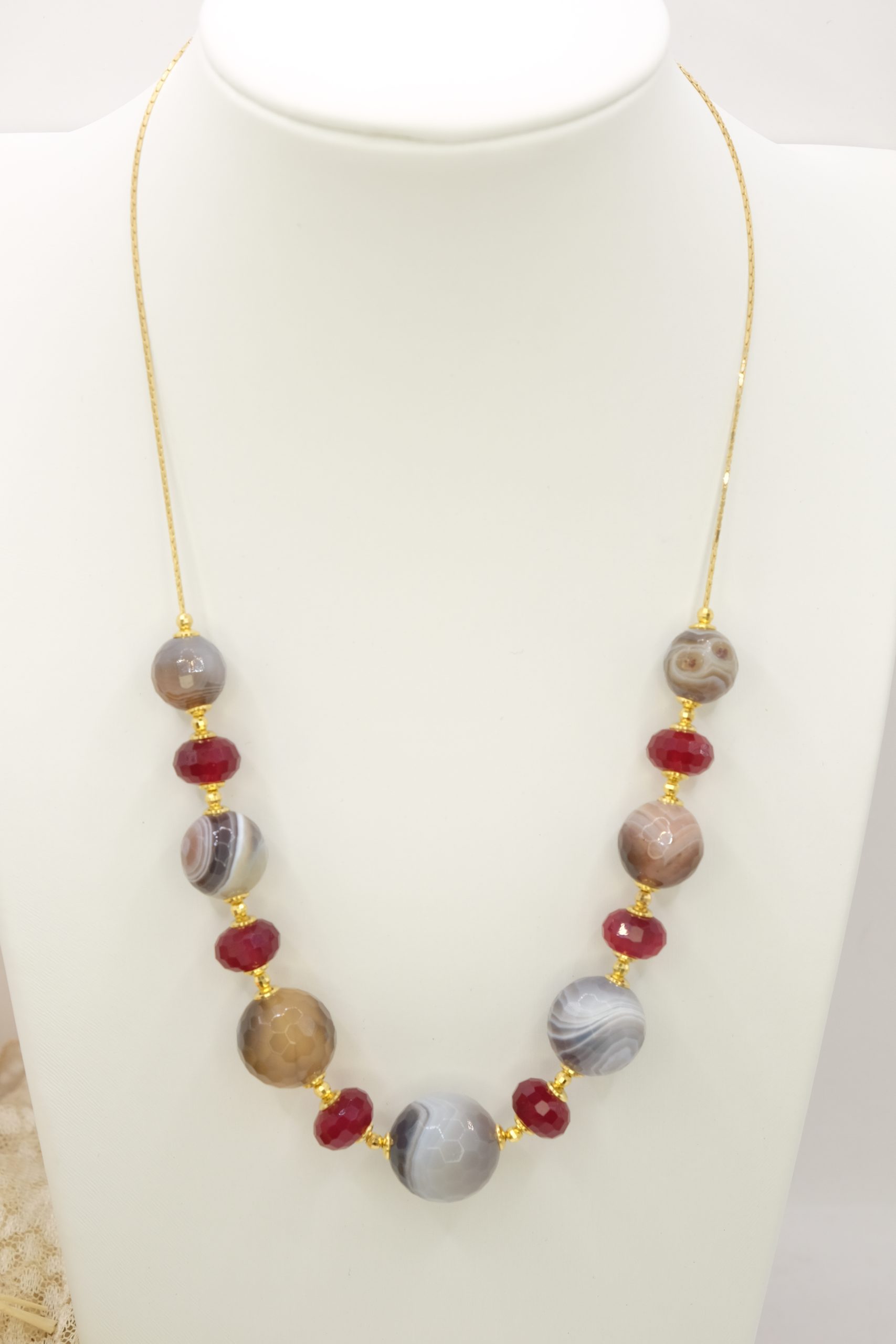 COLLANA A SCORRIMENTO AGATA BOTSWANA GIADA BORGOGNA ARGENTO 925 DORATO