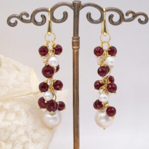 Orecchini Giada Borgogna Perle Grappolo Argento