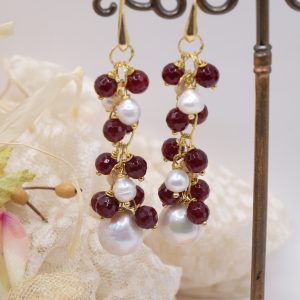 Orecchini Giada Borgogna Perle Grappolo Argento