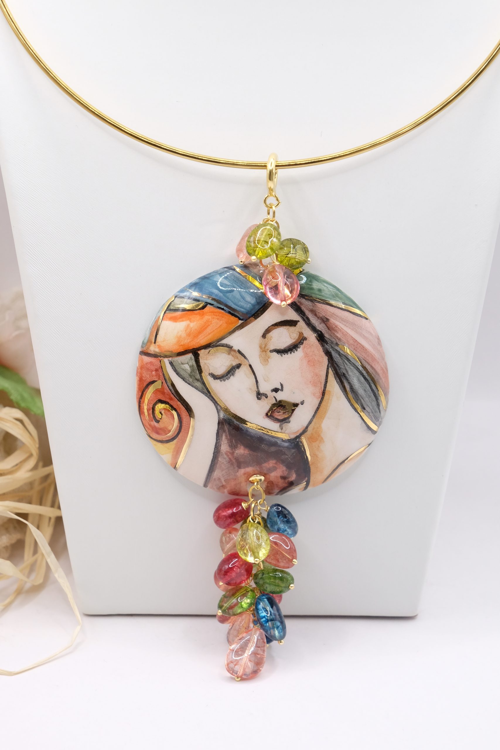 CALTAGIRONE CERAMIC PLATE PENDANT WITH NATURAL TOURMALINE STONES (2)