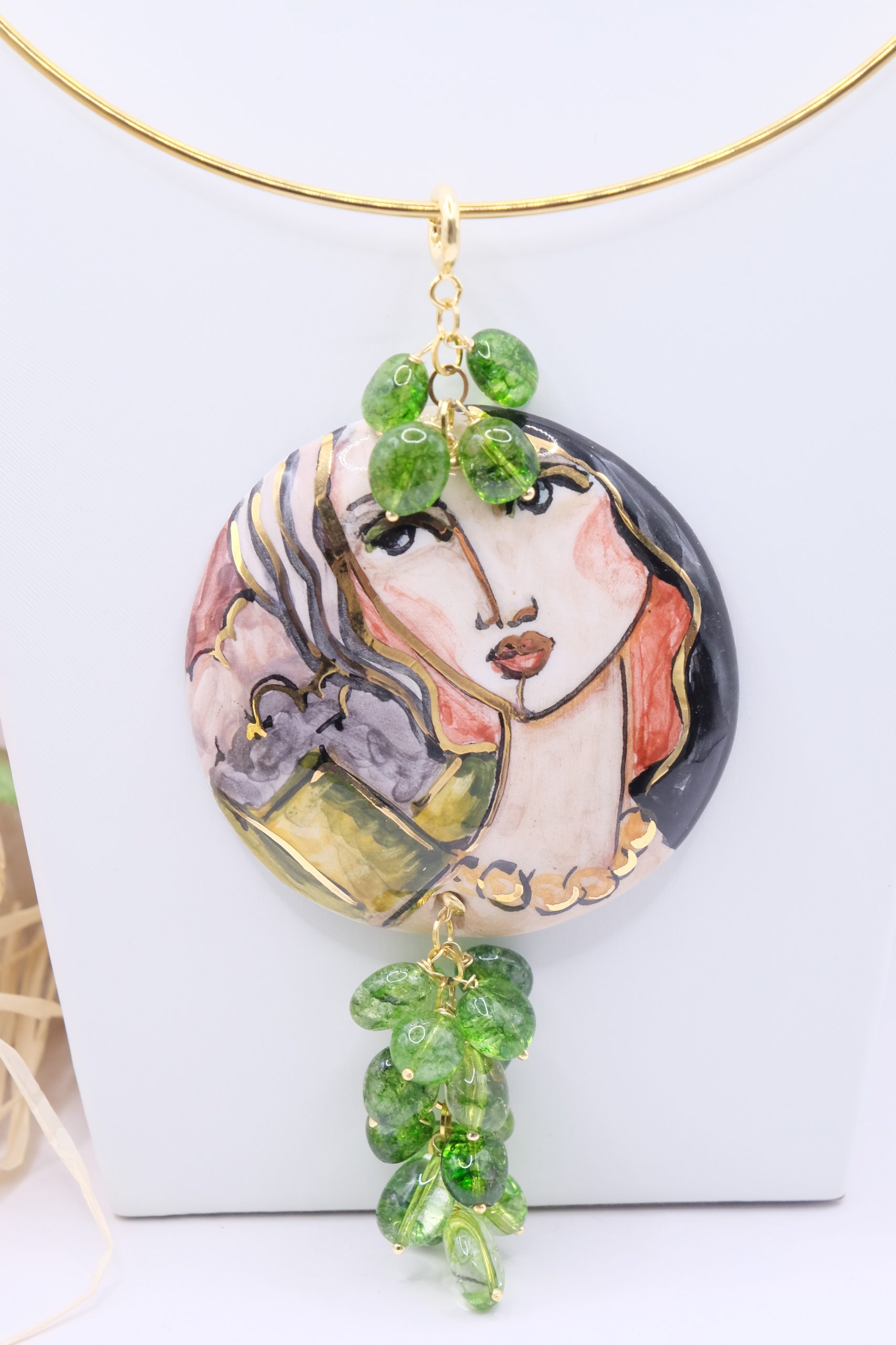 CALTAGIRONE CERAMIC PLATE PENDANT WITH NATURAL TOURMALINE STONES (4)