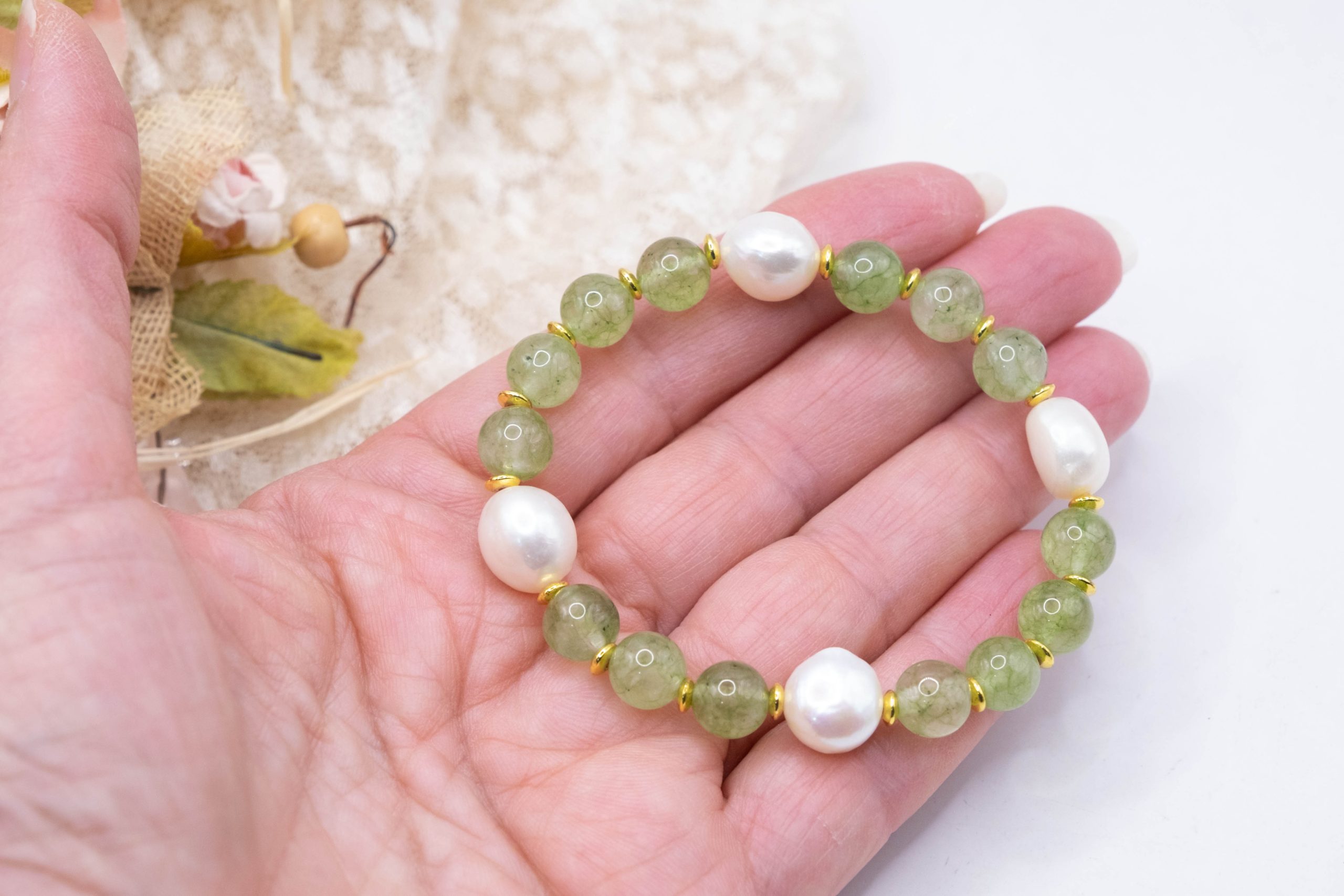 bracciale elasticizzato perle e pietre naturali (5)