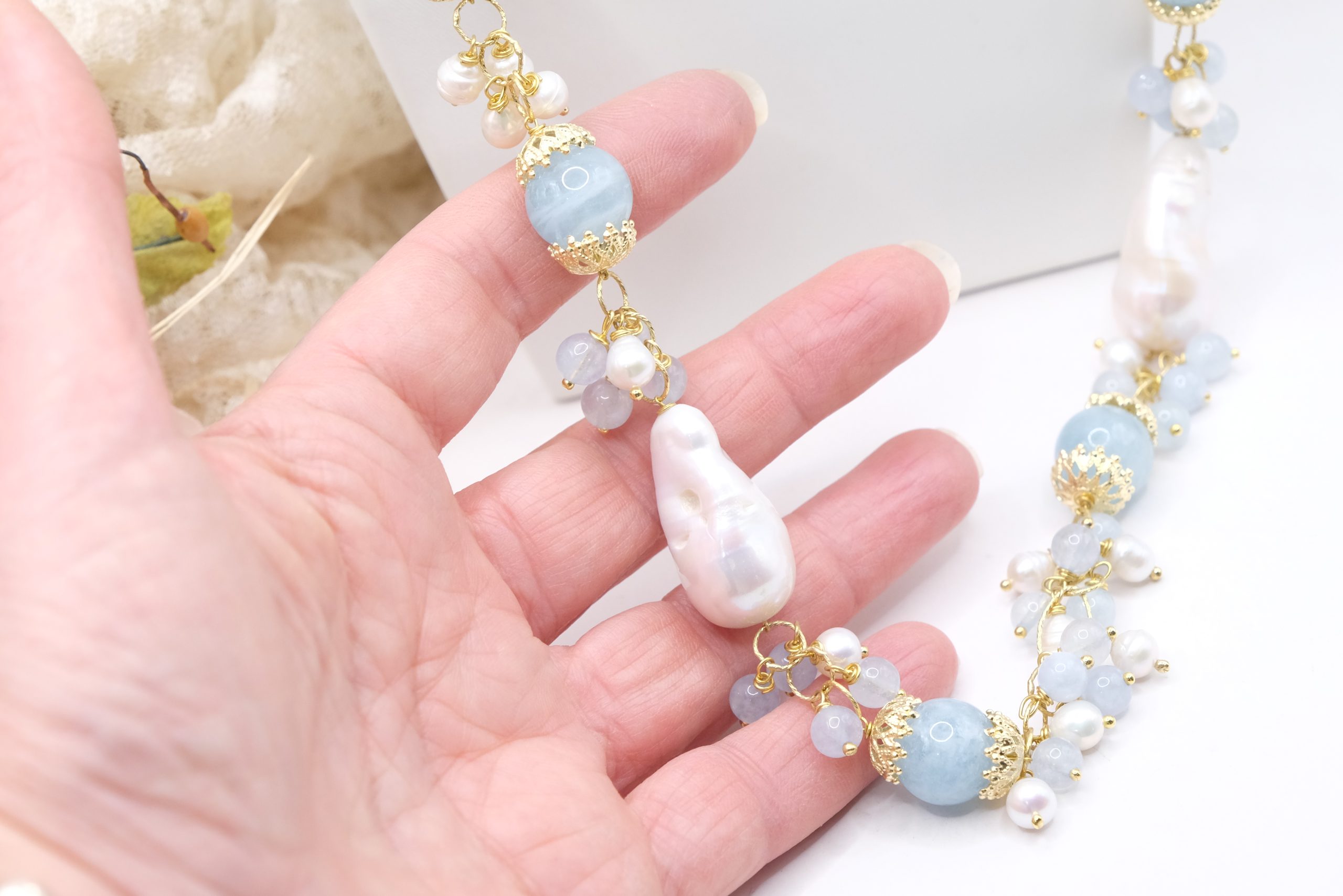 HANDMADE AQUAMARINE PEARL BUNCH NECKLACE (5)