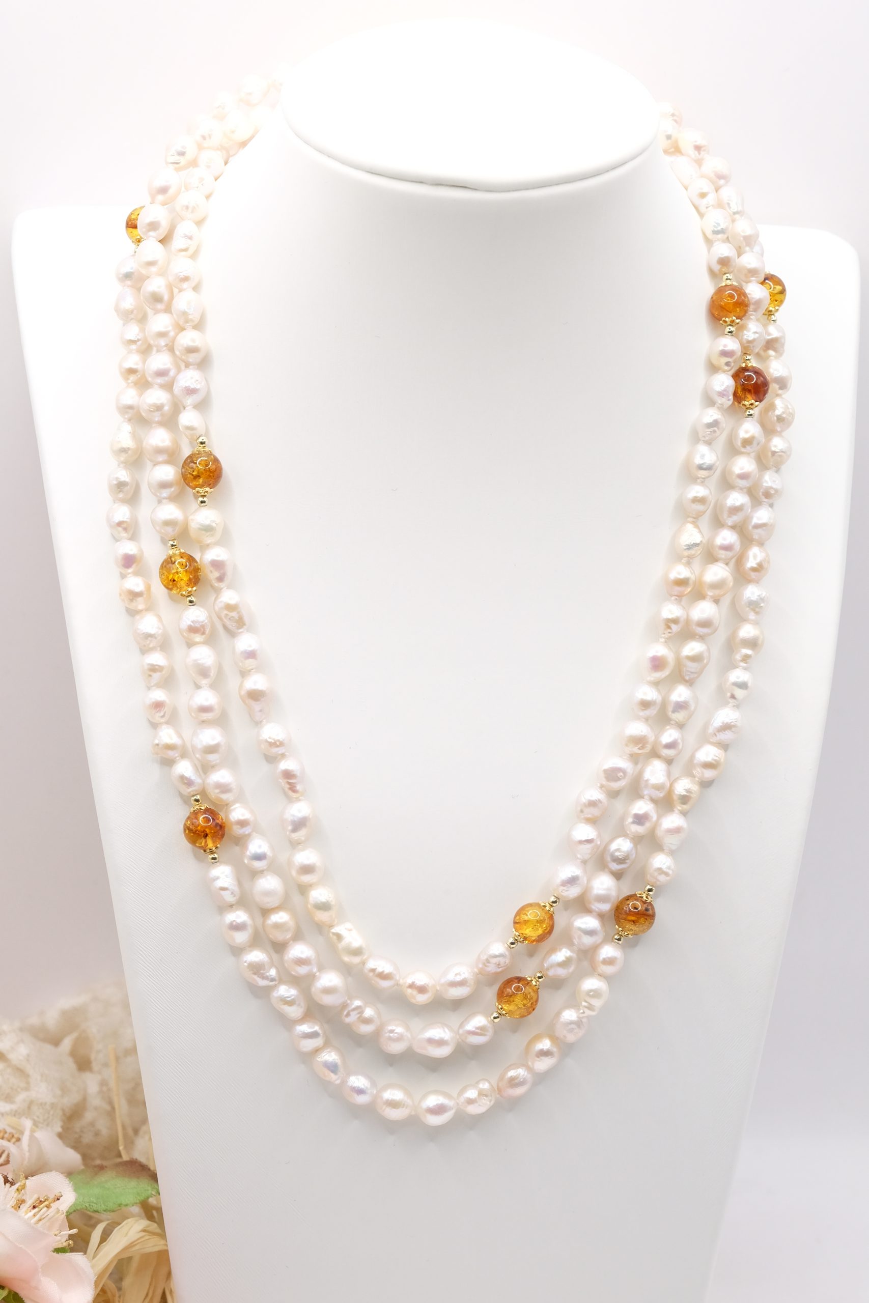 COLLANA ARTIGIANALE CHARLESTON CHANEL PERLE NATURALI E AMBRA (2)