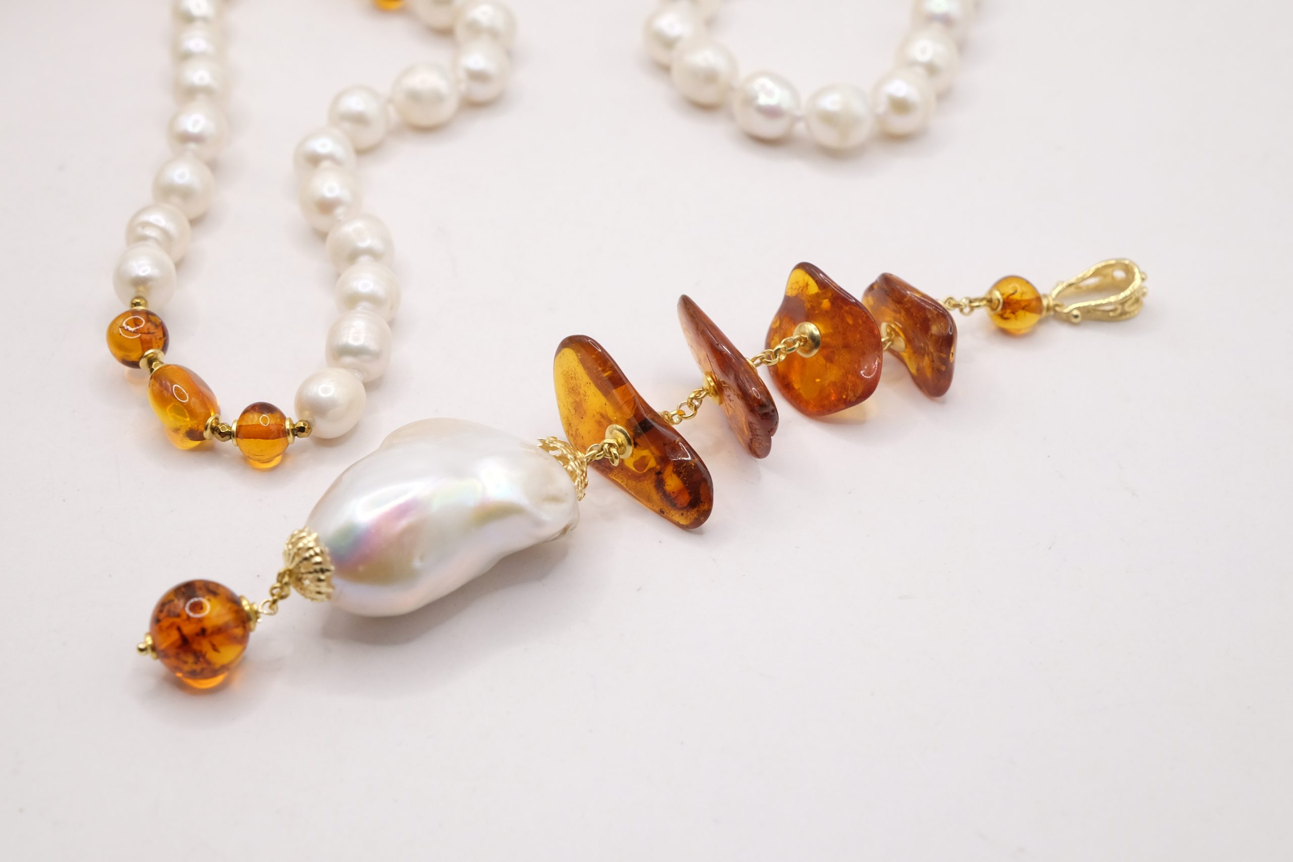 LARIAT AY NECKLACE NATURAL PEARLS AND BALTIC AMBER HEMATITE (7)