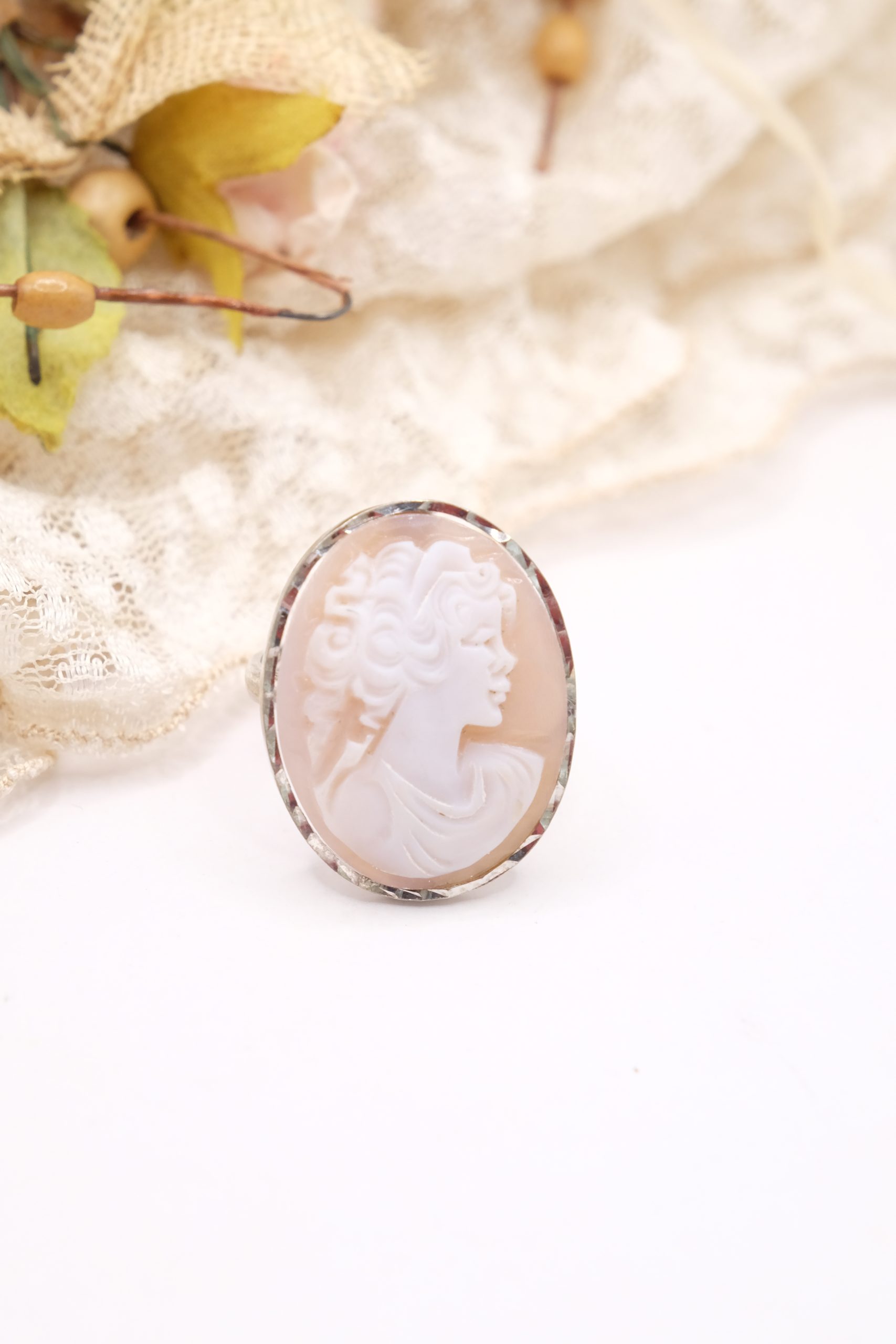 HANDMADE CAMEO RING FROM TORRE DEL GRECO IN SATIN RHODIUM-PLATED SILVER (1)