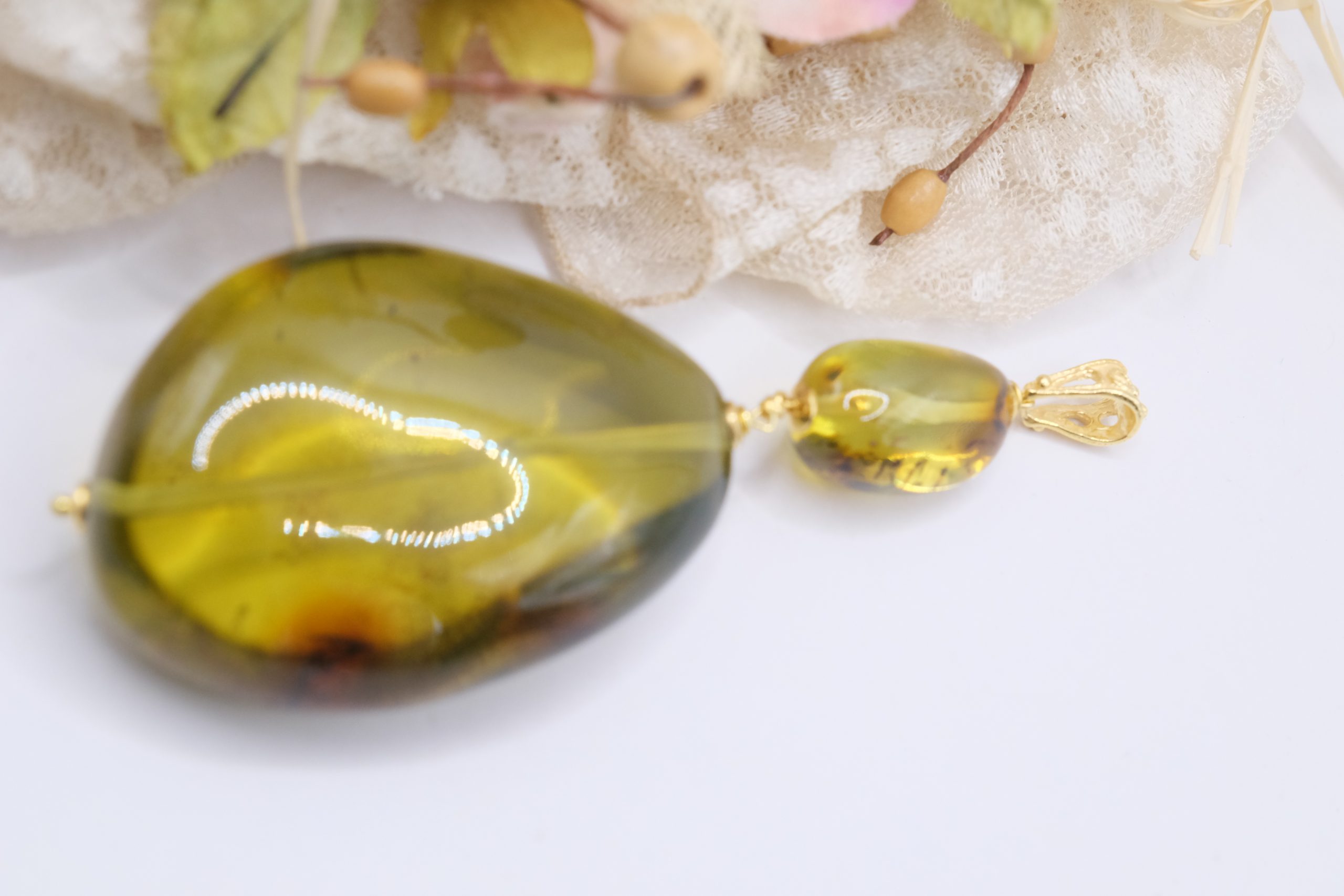 HANDMADE GREEN AMBER SILVER PENDANT (5)