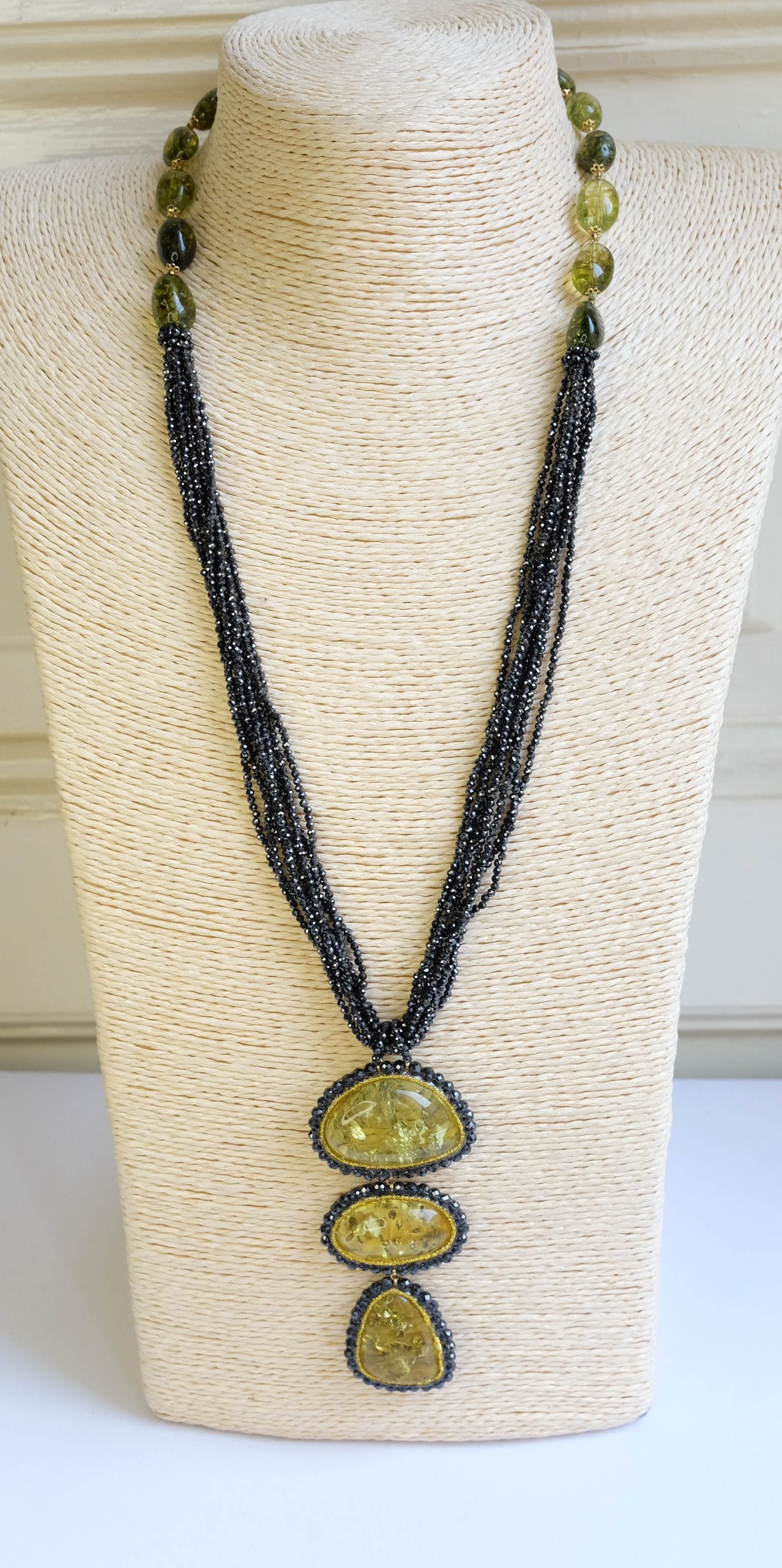 MULTI-STRAND NECKLACE WITH ZIRCONIA FROM BALTIC AMBER, GREEN, GOLD-PLATED SILVER, HANDCRAFTED SAUTACHE (8)