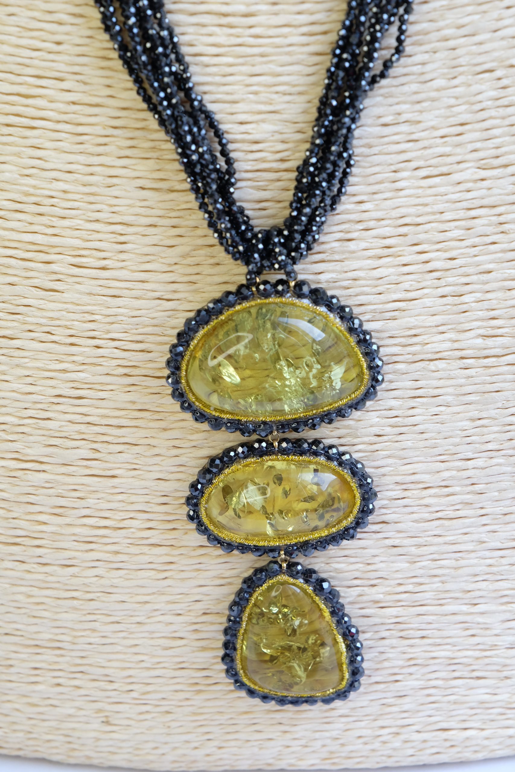 MULTI-STRAND NECKLACE WITH ZIRCONIA FROM BALTIC AMBER, GREEN, GOLDEN SILVER, HANDCRAFTED SAUTACHE (9)