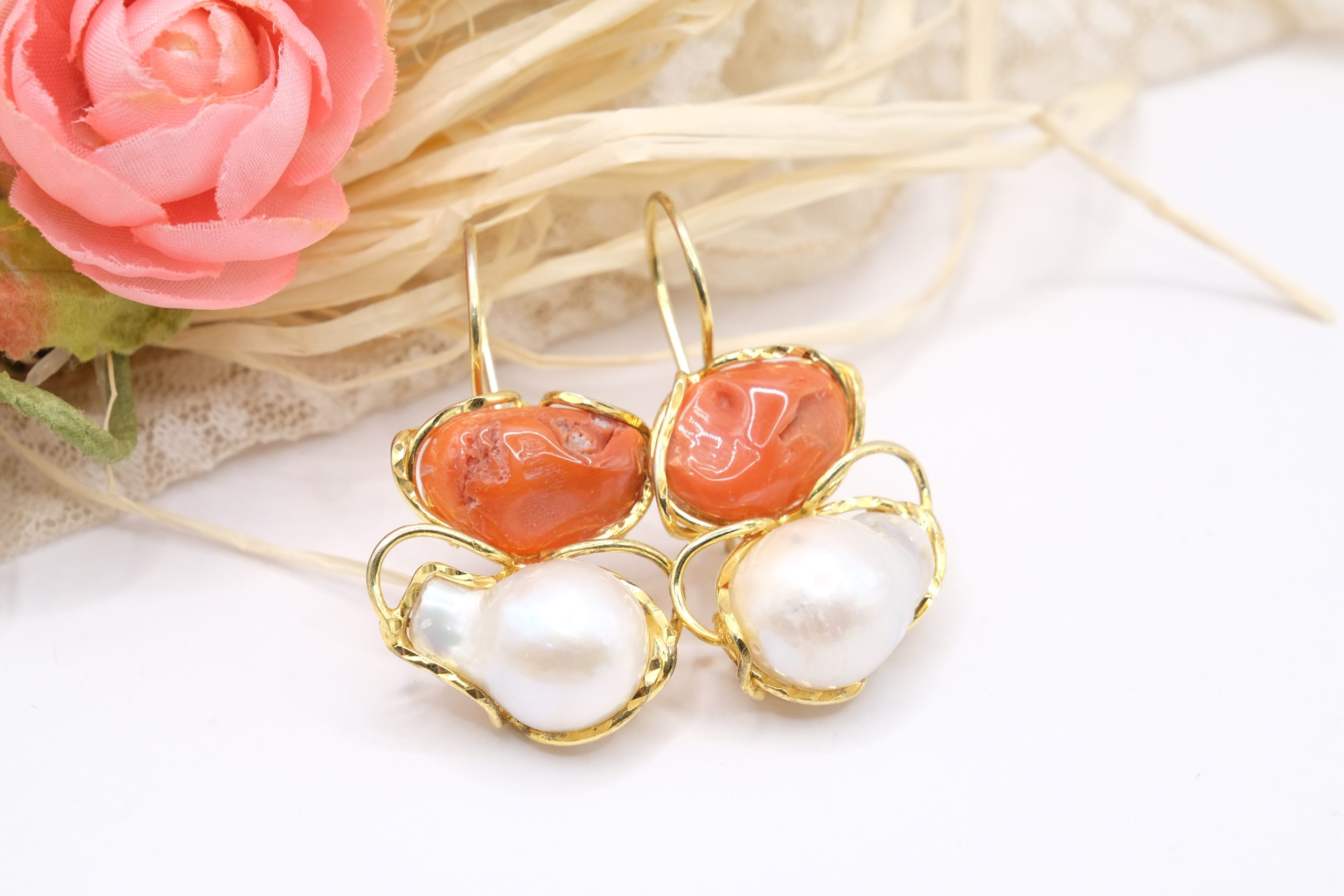 HANDMADE EARRINGS WITH PLUMP PEARLS AND MEDITERRANEAN CORAL IN GOLD PLATED SILVER (2)