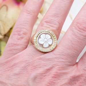 Anello con fiore cammeo di Torre del Greco e zirconi Argento 925 Pl Oro
