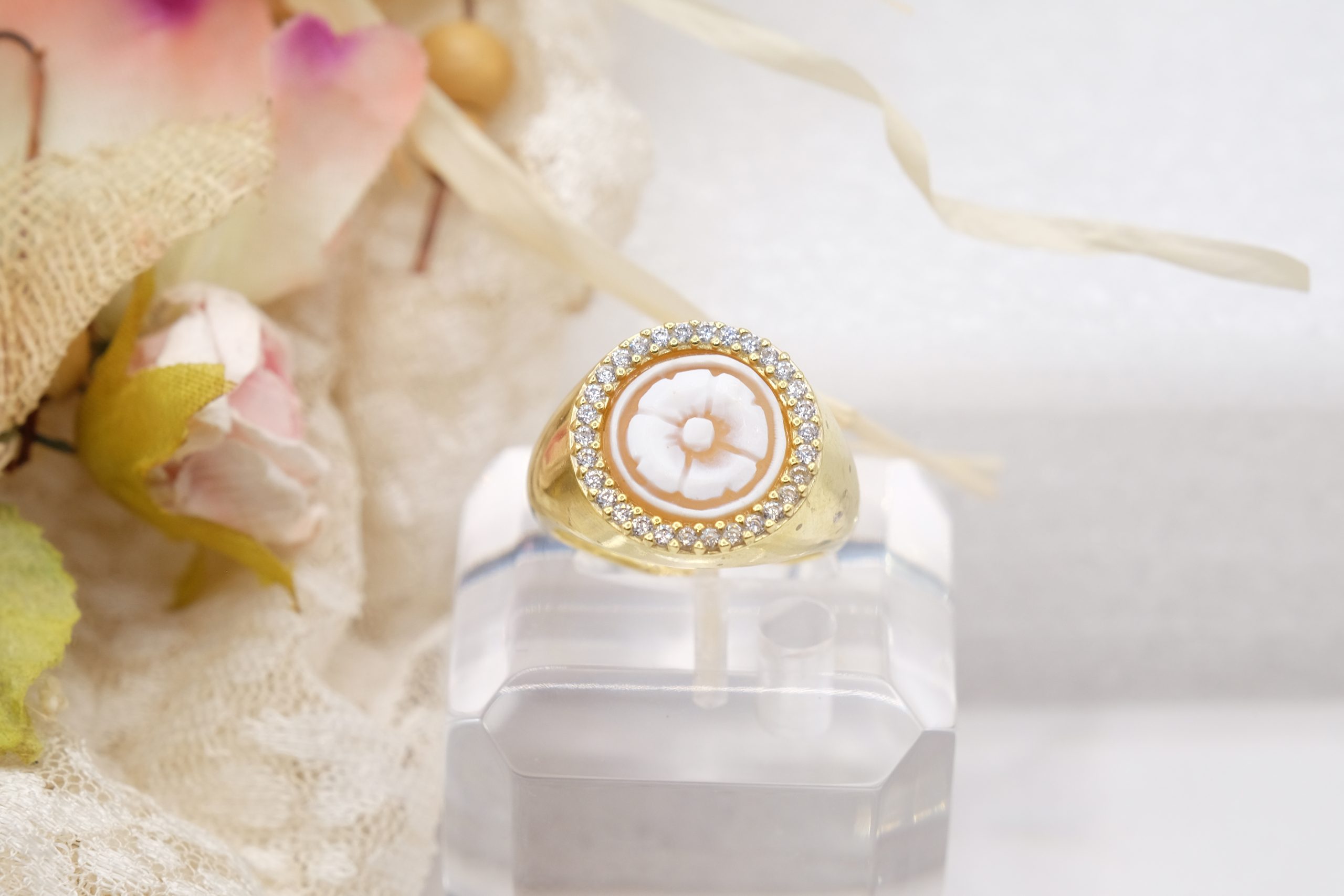 ANELLO CAMMEO ZIRCONI FIORE 8 PETALI ARGENTO 925 PLACCATO ORO CHIARO (2)