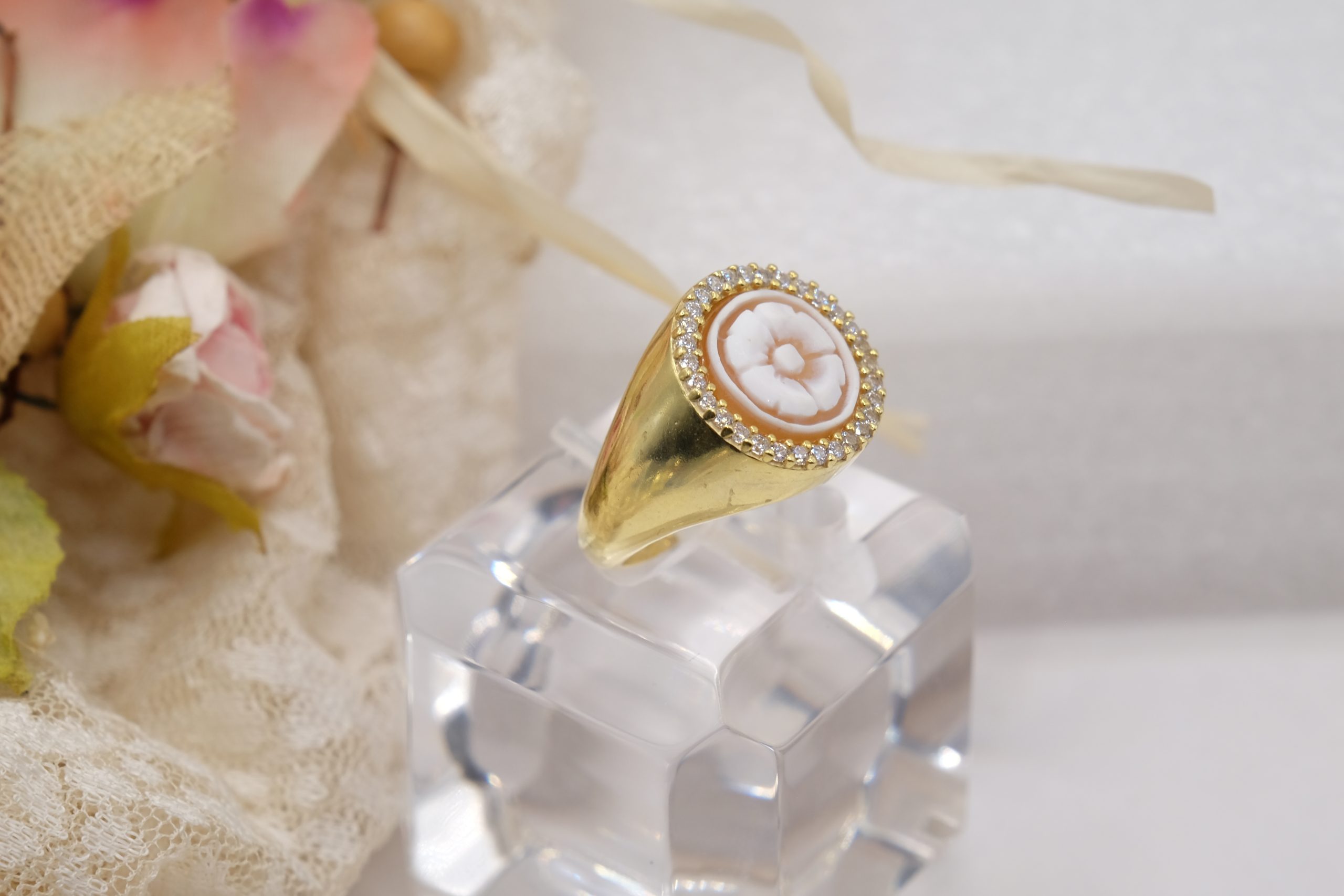 ANELLO CAMMEO ZIRCONI FIORE 8 PETALI ARGENTO 925 PLACCATO ORO CHIARO (3)