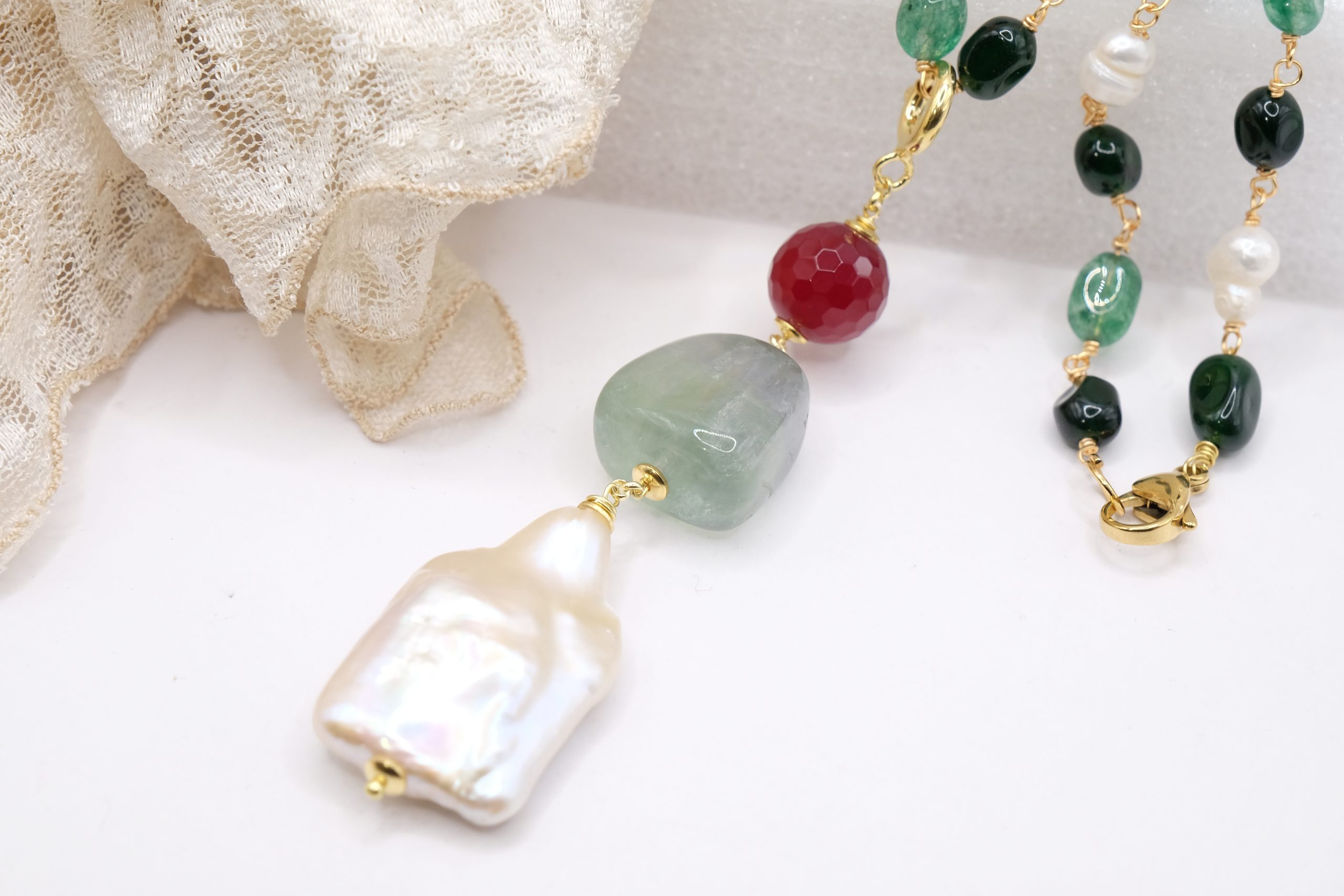 COLLANA ARTIGIANALE CIONDOLO FLUORITE GIADA BORGOGNA PERLA TORMALINE ROSARIO (5)