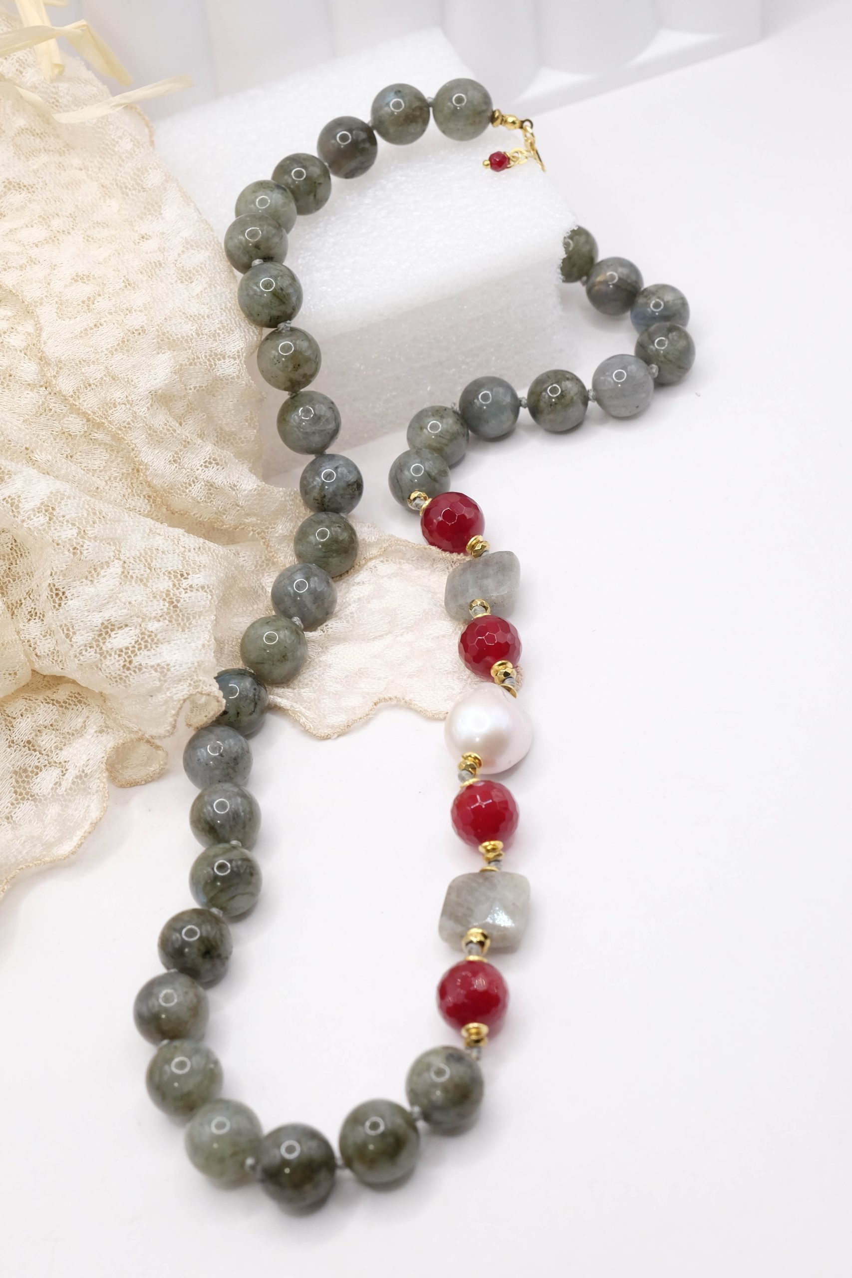 HANDMADE LABRADORITE, BURGUNDY JADE, 925 SILVER PEARL NECKLACE (4)